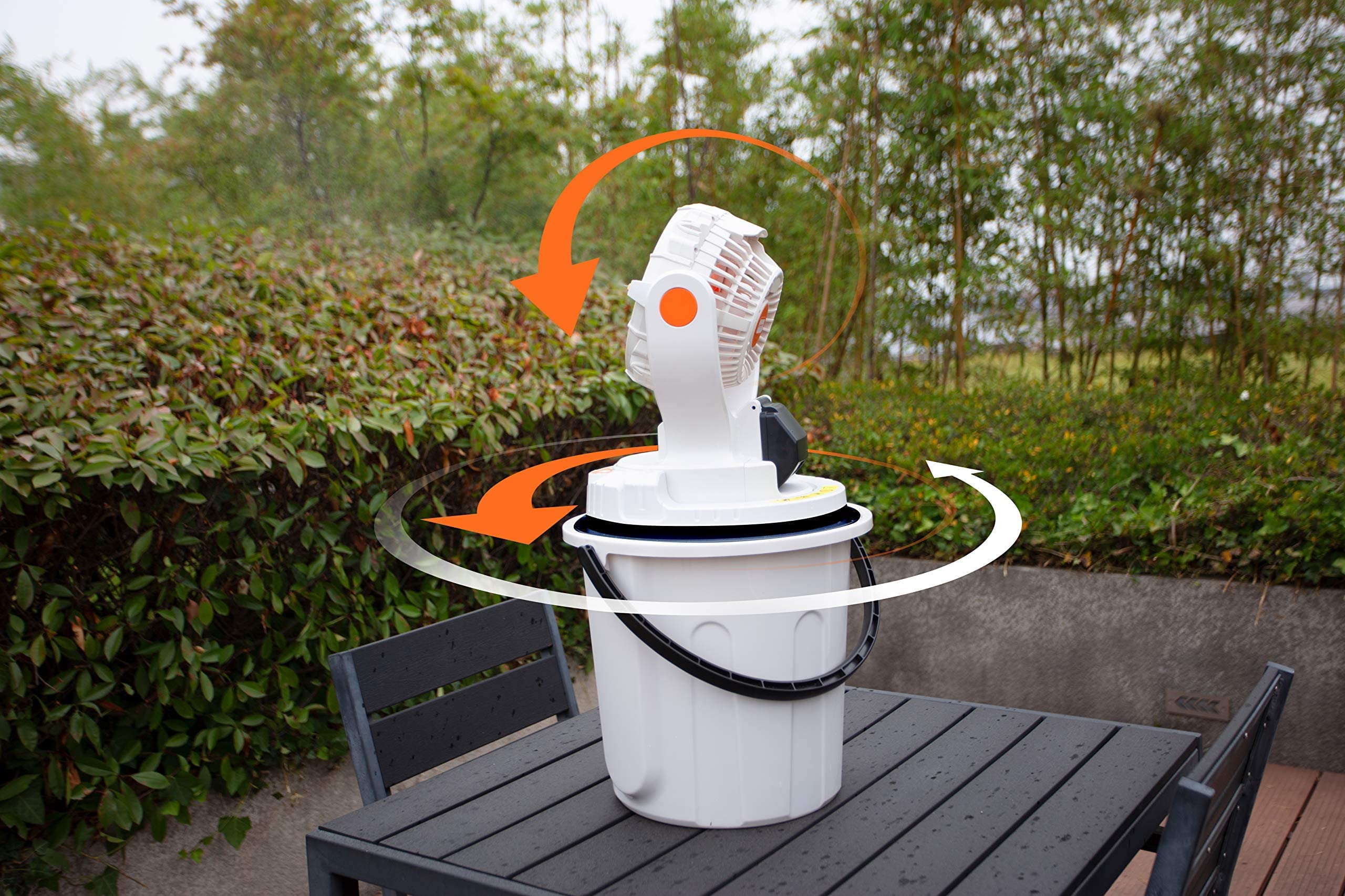 YARD FORCE Akku Sprühnebel Ventilator LF C36 - Bis zu 6 Stunden Sprühnebel mit 20 V/2,0 Ah Akku und 23-l-Eimer, 3 Windstufen und 2 Sprühnebelstufen, inklusive Schnellladegerät