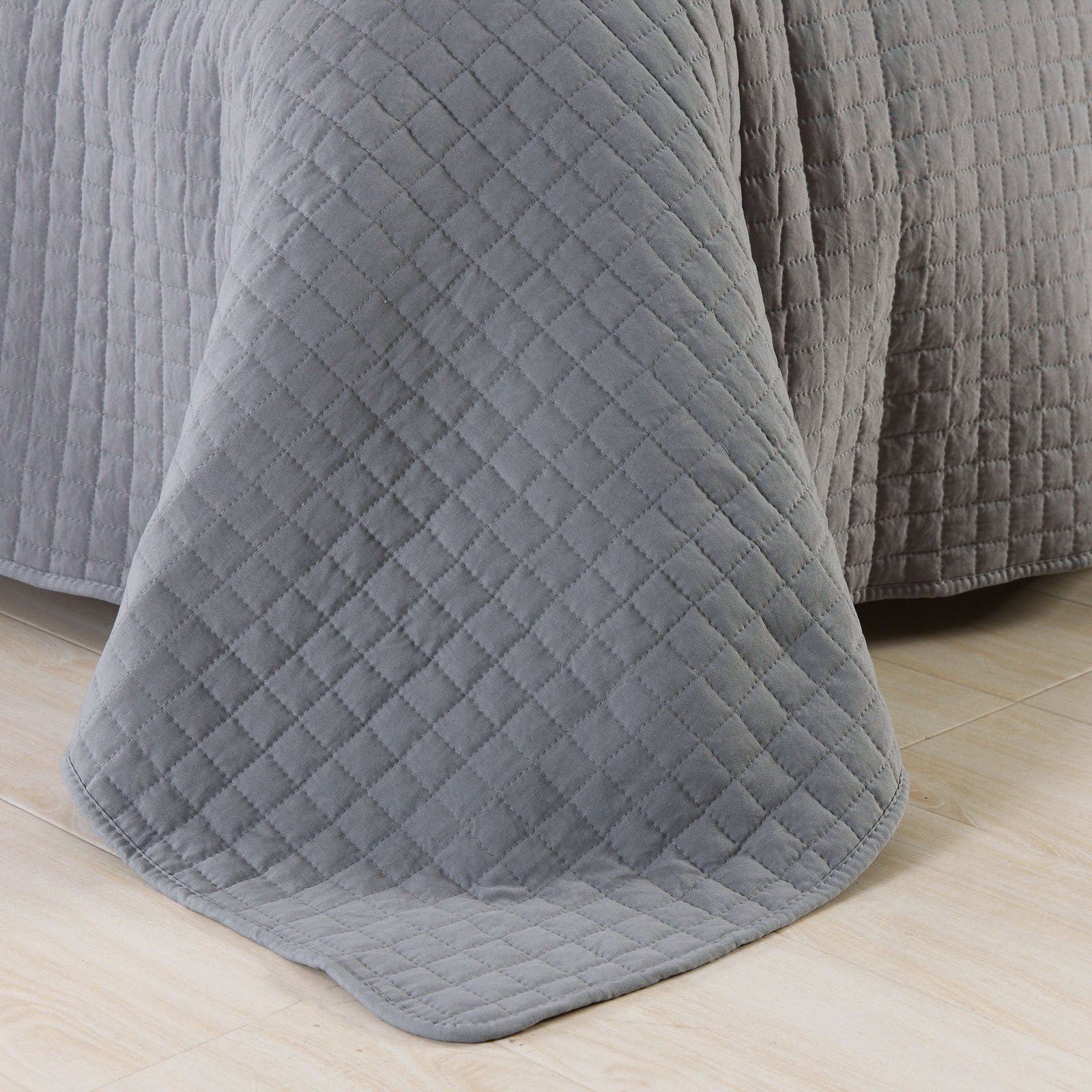 Tagesdecke Bettüberwurf Steppdecke Patchwork Flanelle Wendedesign Kariert 220x240 cm Grau-Hellgrau