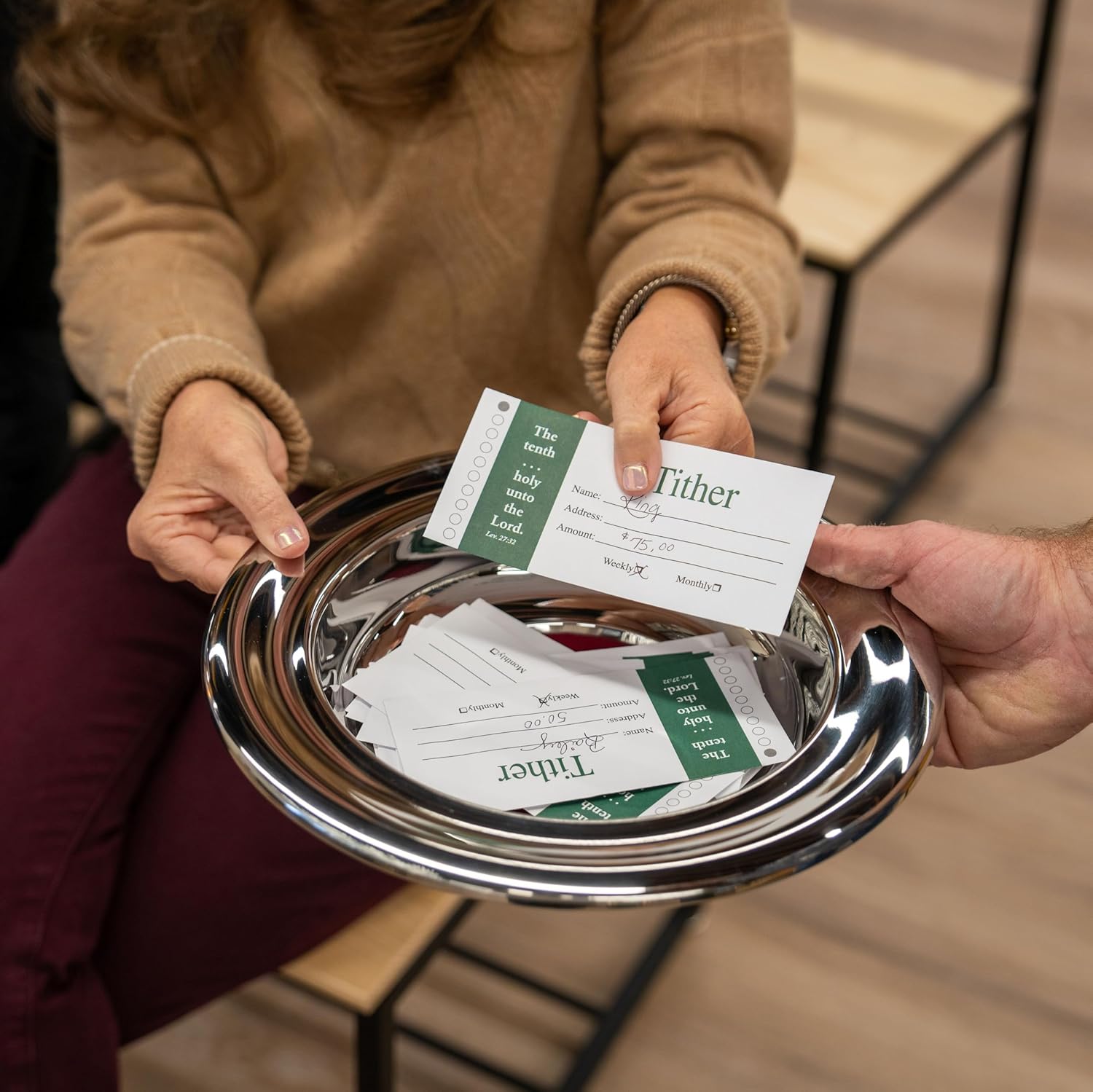 BROADMAN CHURCH SUPPLIES RemembranceWare Offering Plate, Silver with Red Felt