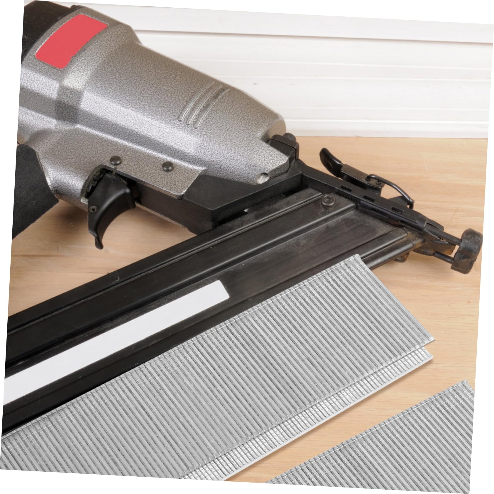 MUSISALY Woodworking Staple Nails 1360 Pcs Stainless Steel Brad Staples 1-1/2 Length Versatile for Furniture Cabinet Making and Diy Crafts