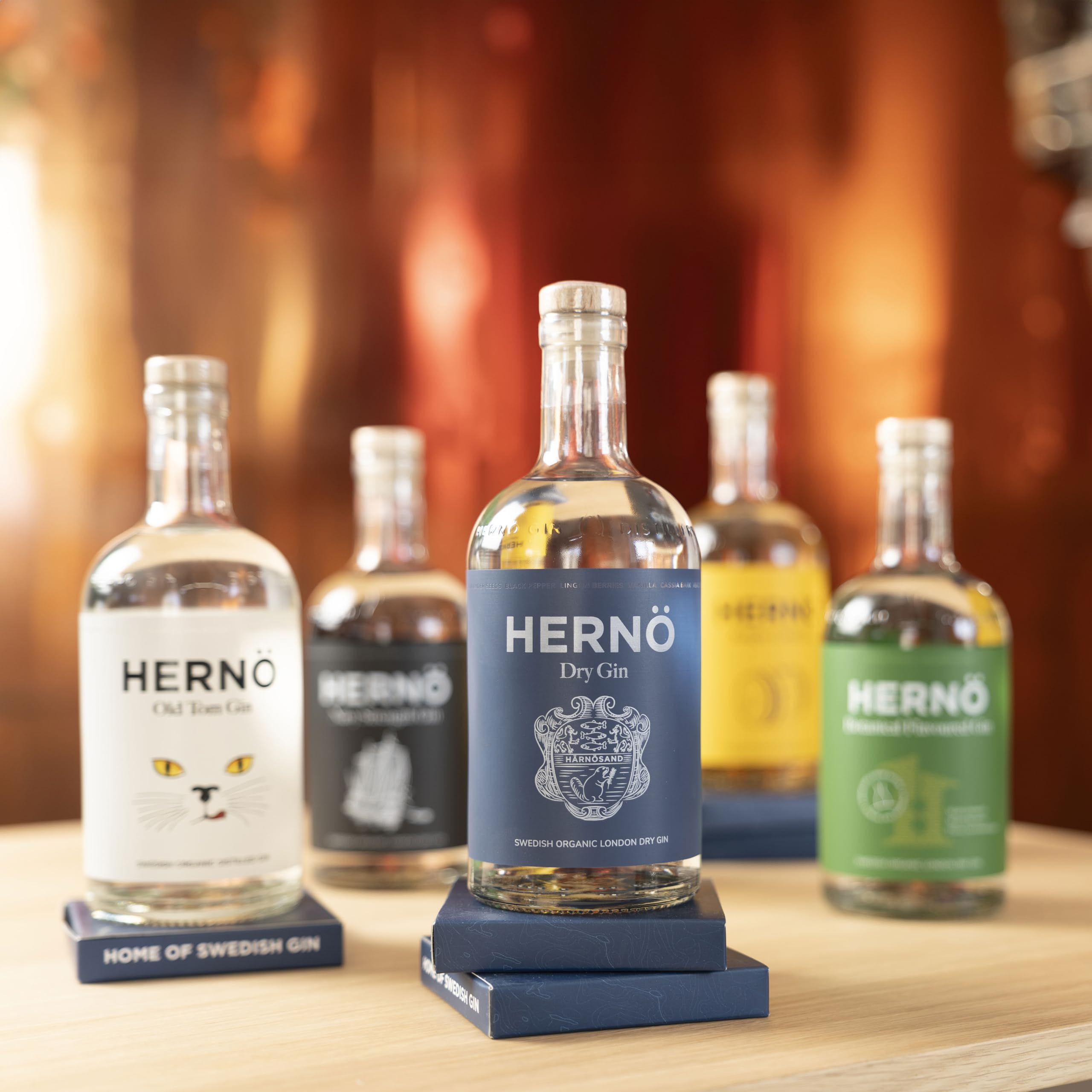 Amazon.co.jp: ヘルノ オールドトム ジン 500ml スウェーデン : 食品