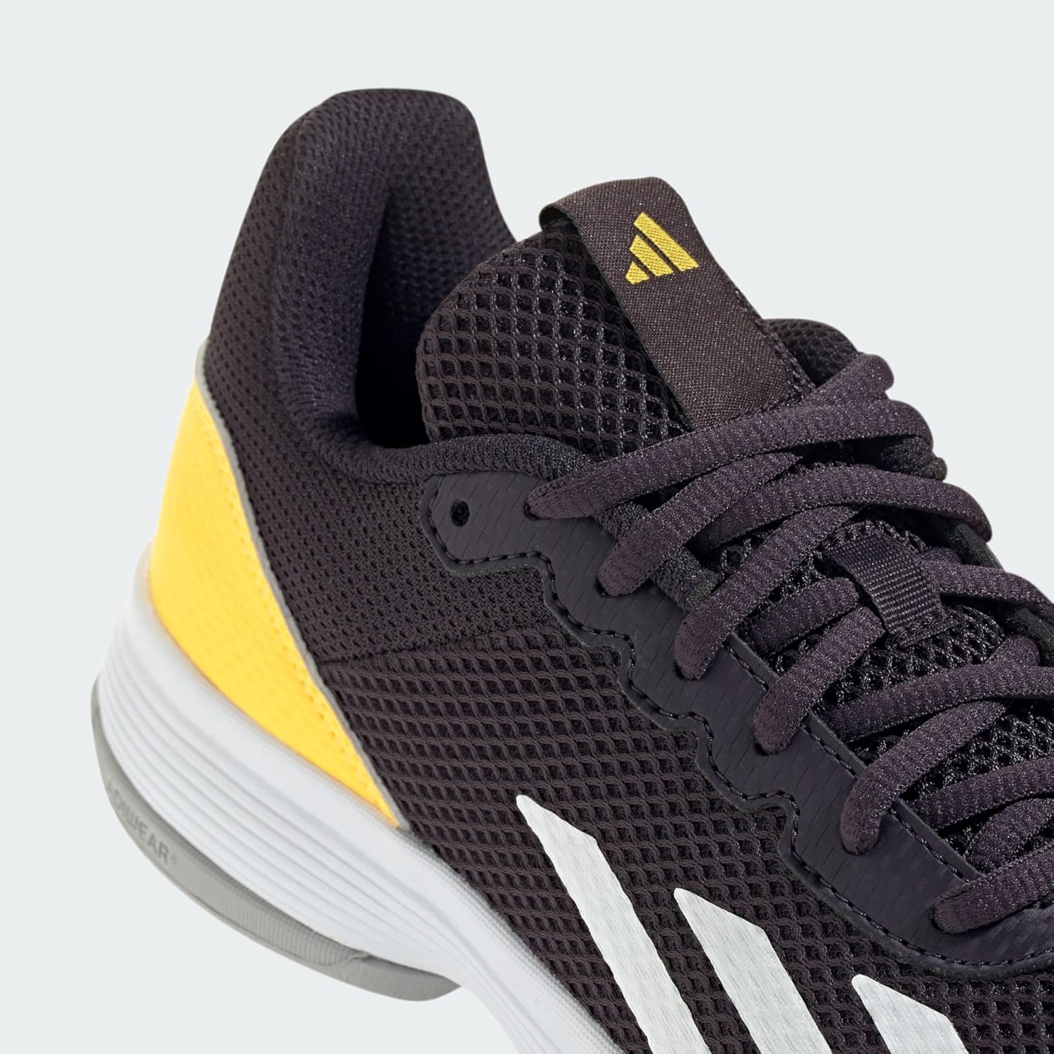 adidas Unisex Kid's Courtflash Tennis Sneakers 8 81jn8JbV7zL. AC SL1500