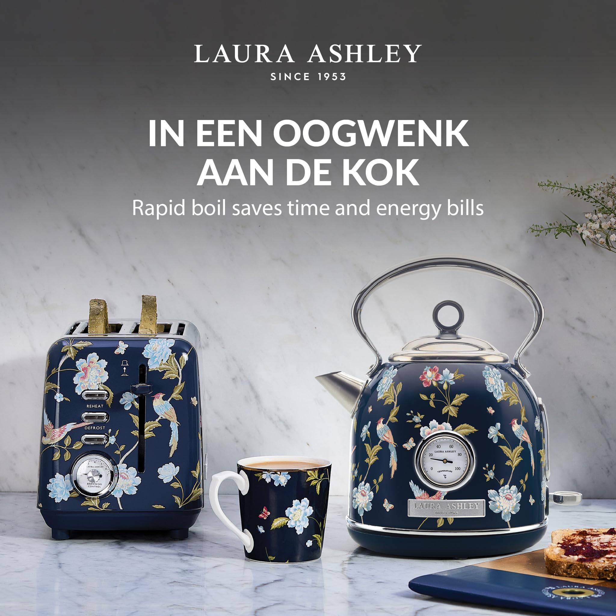 VQ Laura Ashley Bezprzewodowy Elektryczny Czajnik Elveden Navy - Pojemność 1,7 Litra, 2,2 kW Szybkie Gotować, Ochrona Przed Przegrzaniem i Wskaźnikiem Temperatury Vintage Czajnik
