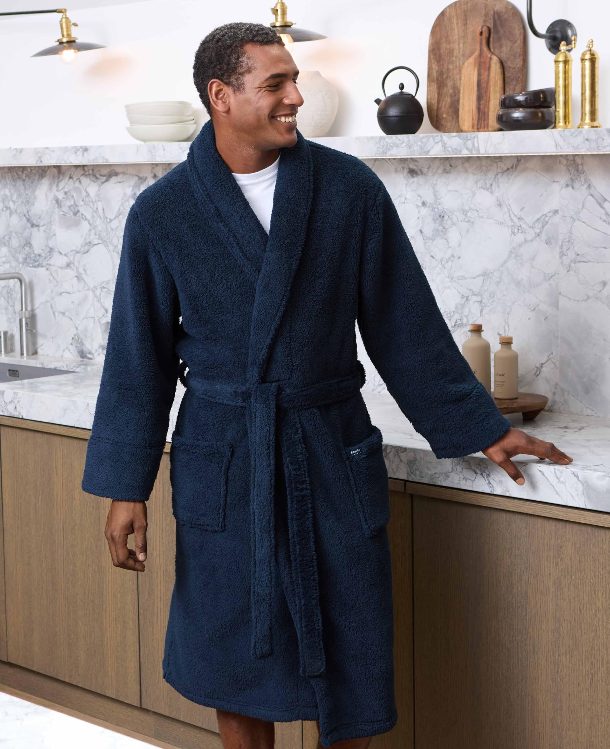 THE SAVILE ROW COMPANY LONDON Men's Lightweight Super Soft Warm Fleece Dressing Gown — view 6