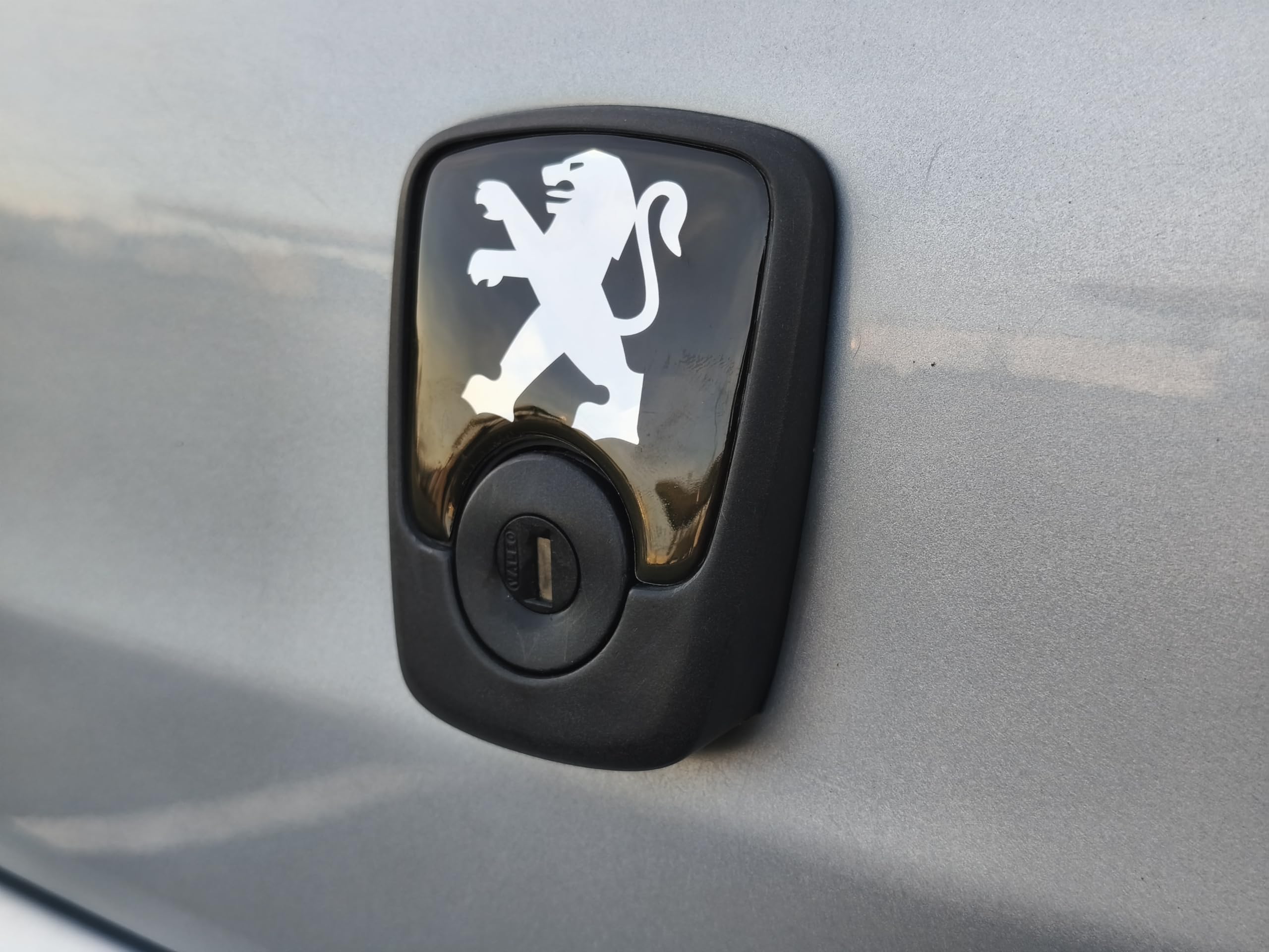 Logo Chrome - Adhesivo para maletero de Peugeot 106 Phase 2
