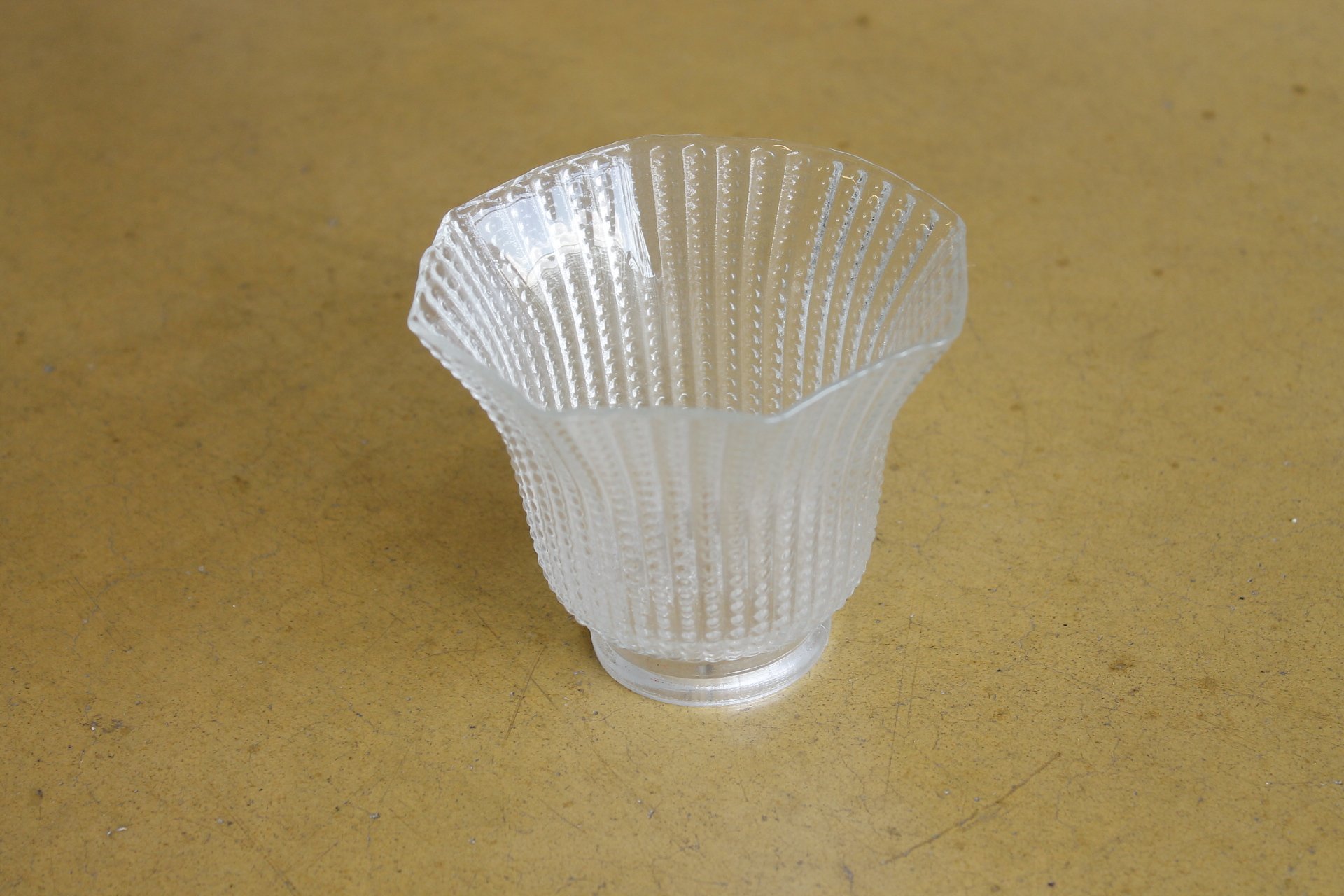 1 Paar Lampenschirme Aus Weiß Getöntem Bernstein-Glas – Ersatz Für Kronleuchter & Wandleuchten, 13 Cm Durchmesser