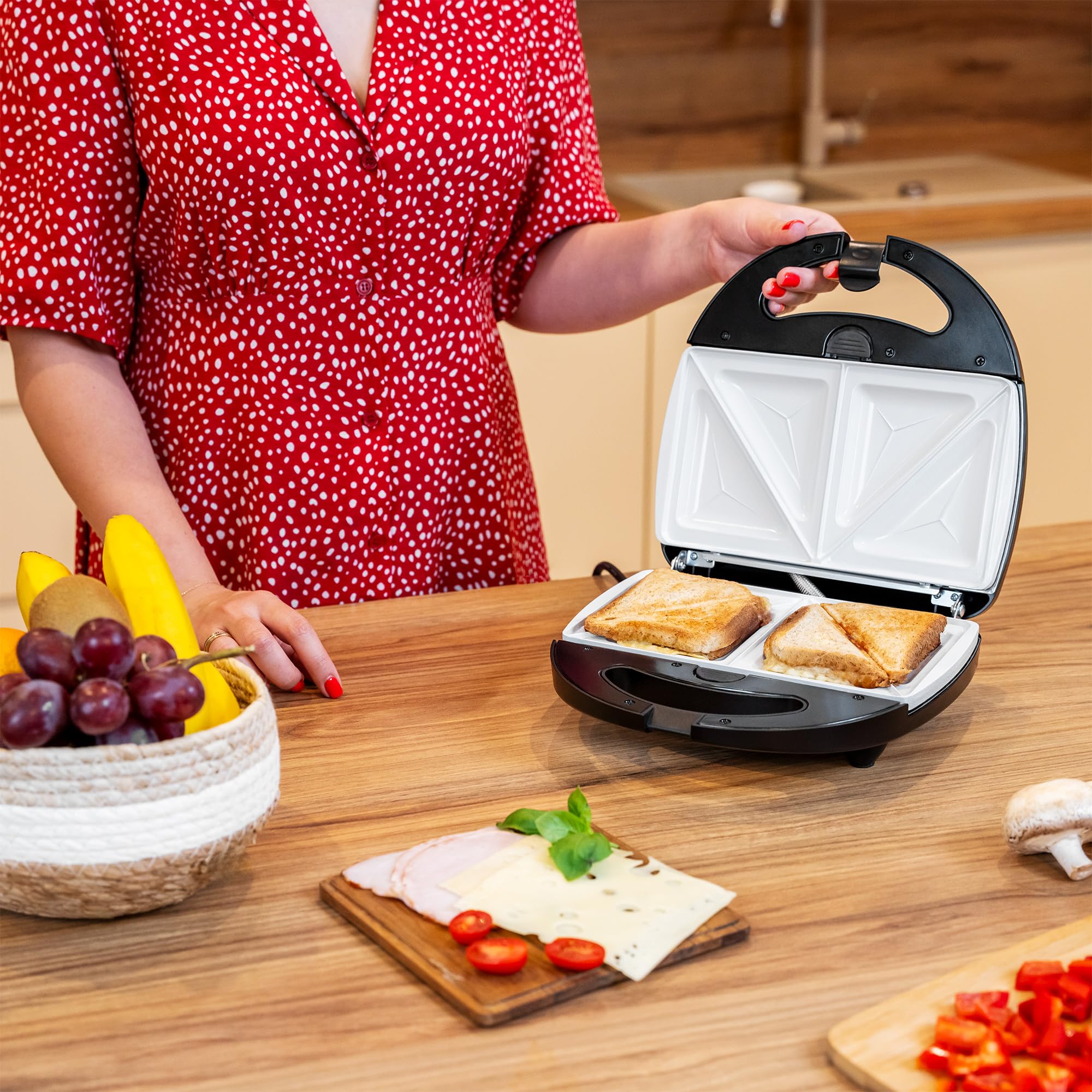 Teesa TSA3221 Sandwichmaker 3 in 1, silber/schwarz