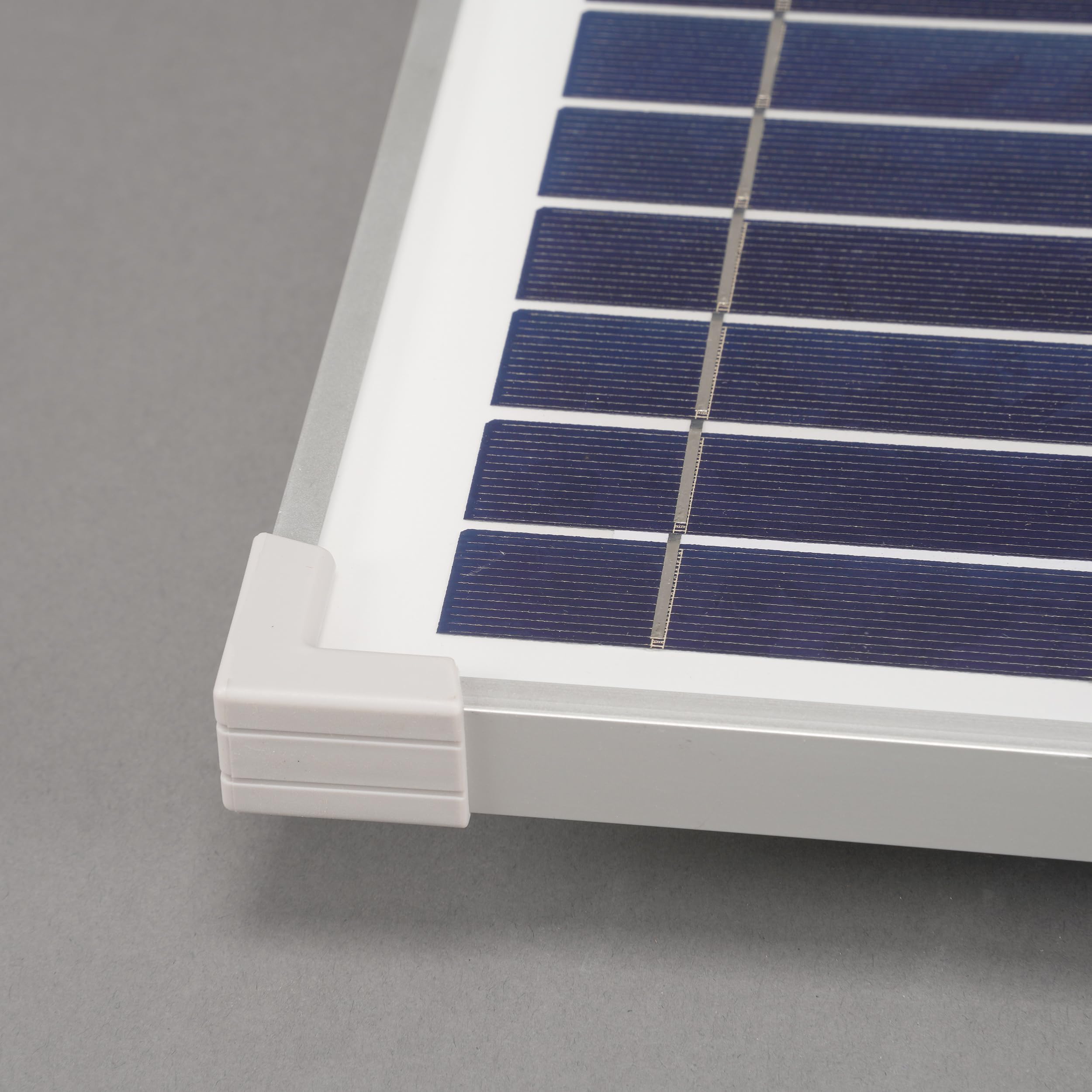 esotec Solar Teichpumpe 160 l/h mit LiFePO4 Akku & LED – Solarbrunnen für Gartenteich & Wasserspiel – 5W Solarmodul, 4 Fontänen 101920
