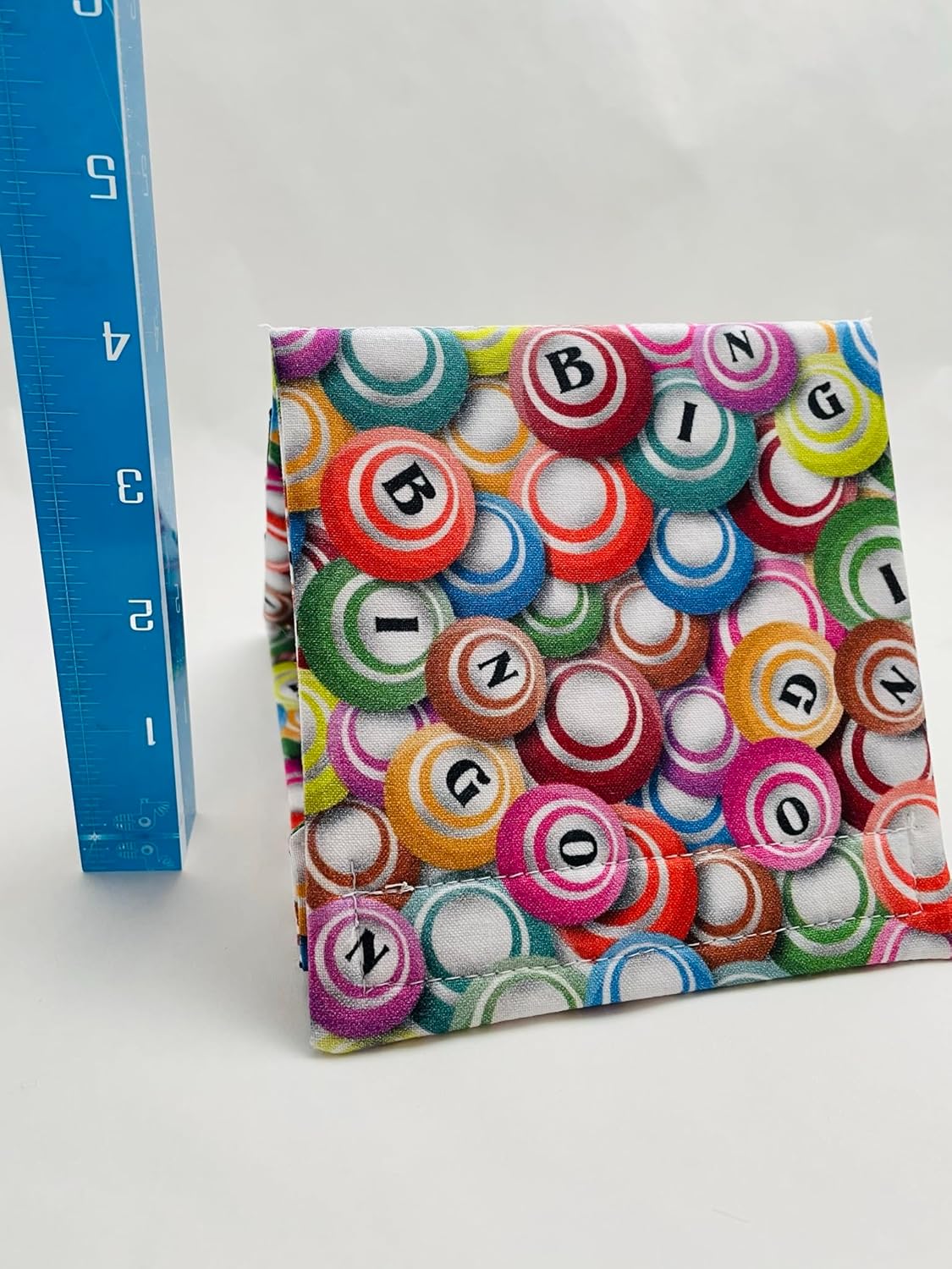 Half-Width Bingo Balls Print Folding Bingo Tab Holder, Playing Card Holder, Playing Card Caddy