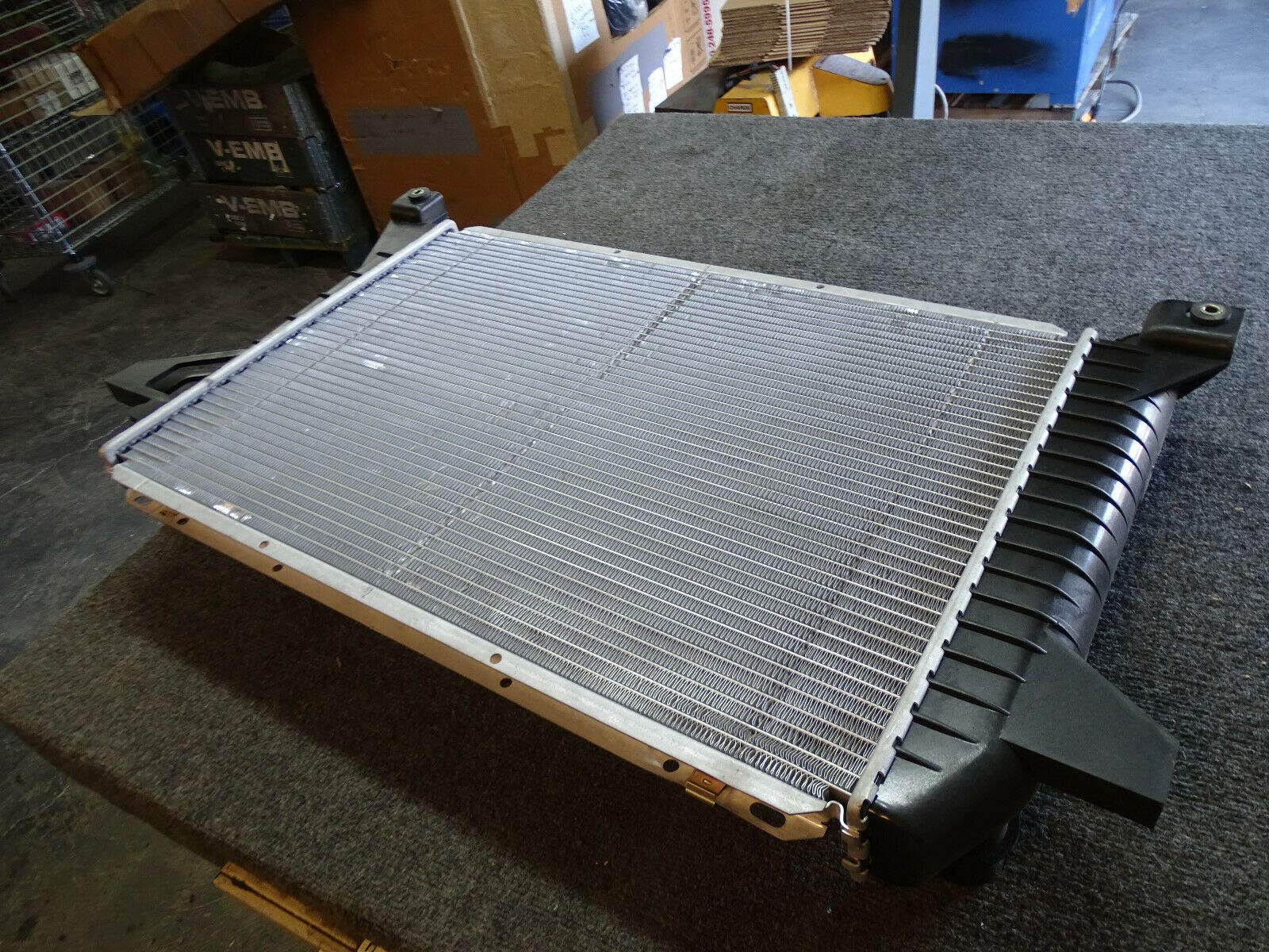 Napa NR 2186 Radiator Image 2