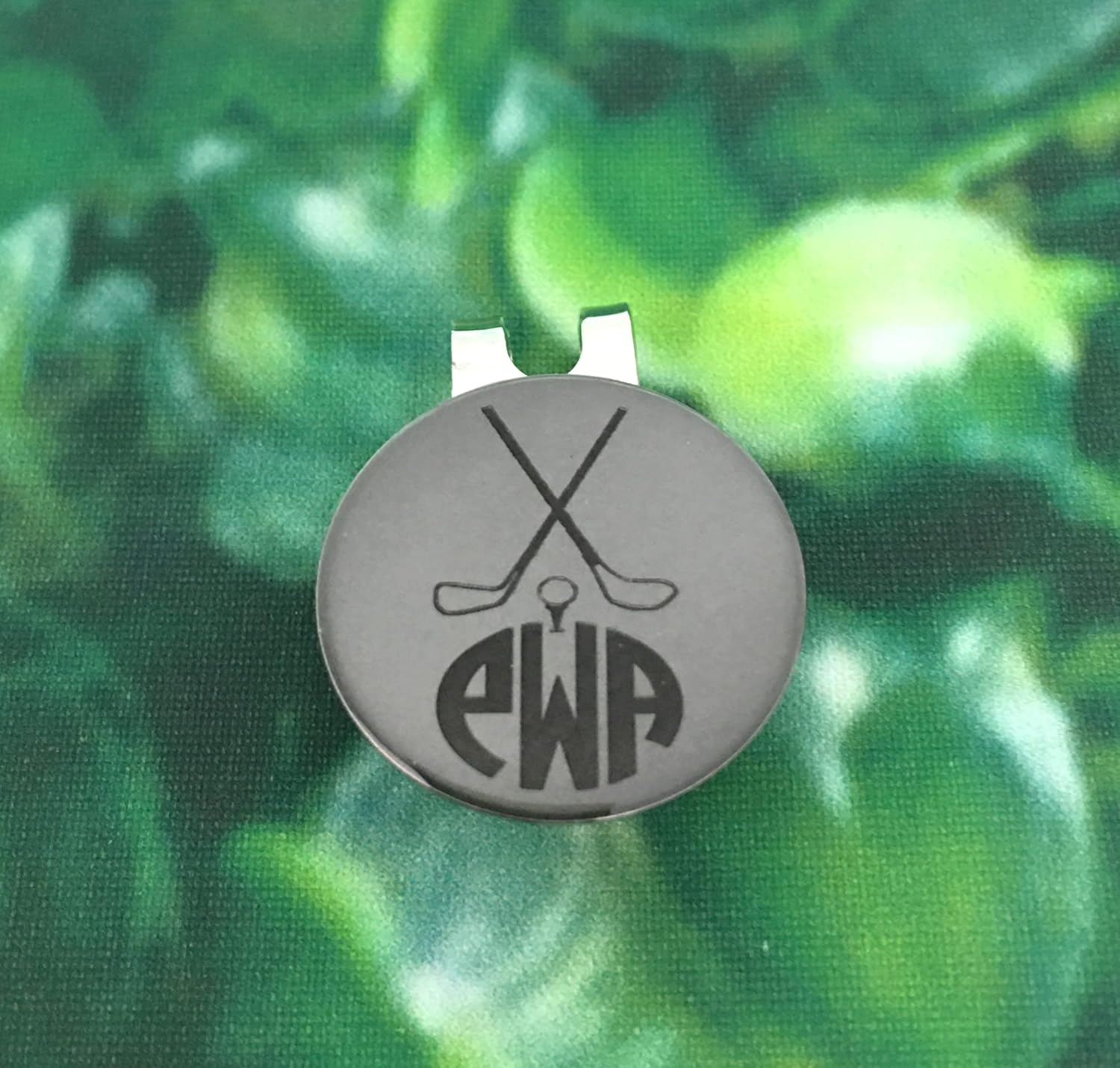 review LGU(TM Personalized Monogrammed Golf Marker, Golf Ball Marker, Pocket Token, Golf Accessory Golf Magnetic Hat Clip with Coin