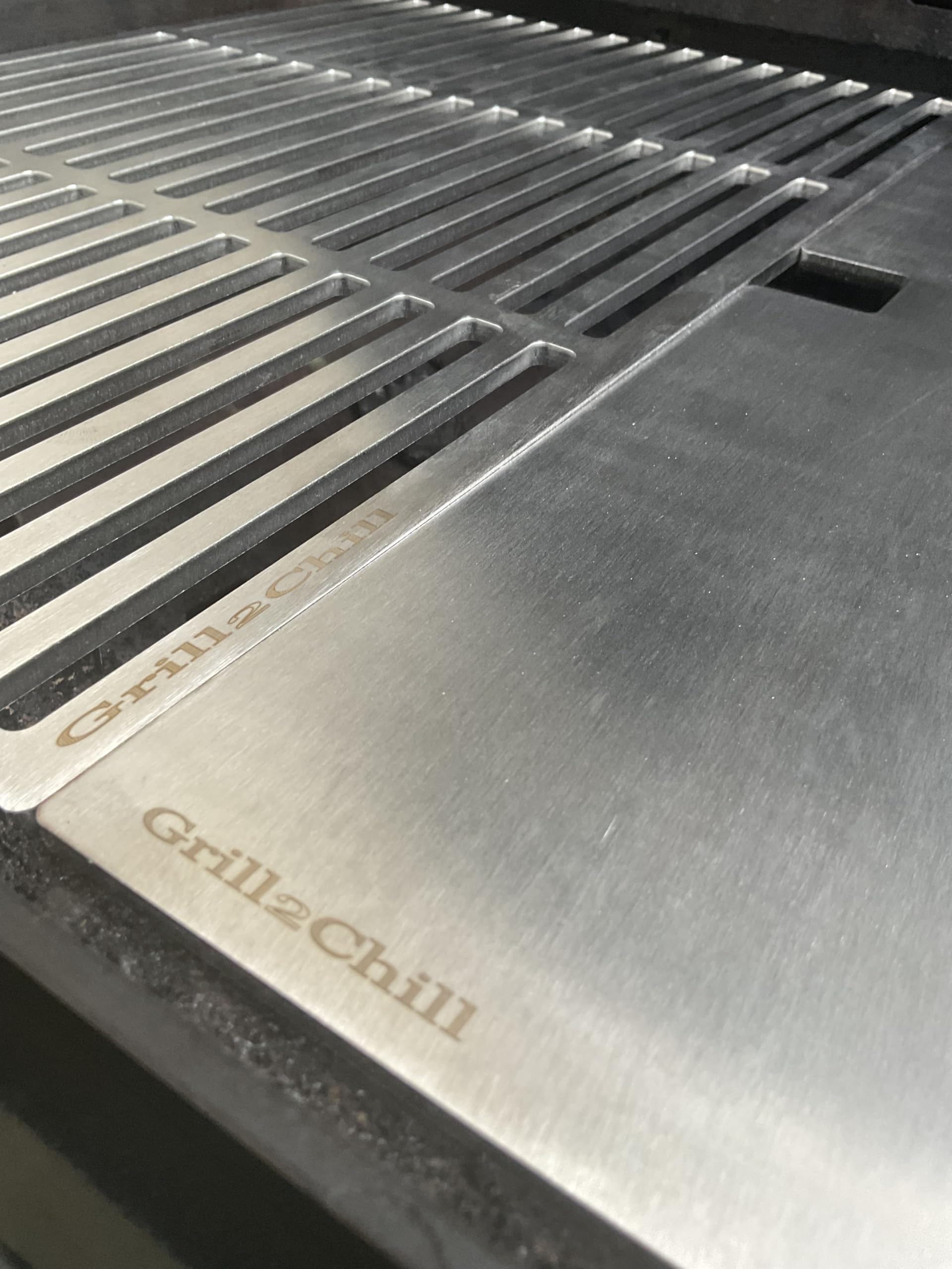 Ruszt do grillowania + płyta grillowa Plancha stal szlachetna V2A 1.4301 pasuje do Grills Kingstone 3000 Beast Black Edition 3500 Beast Black Edition