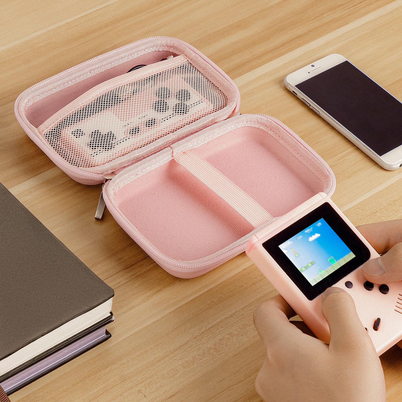 Linkidea Funda para consola videojuegos de mano, organizador de viaje resistente a golpes, compatible con la caja del mini reproductor de juegos para cable carga, EarPods, baterías y accesorios (Rosa)