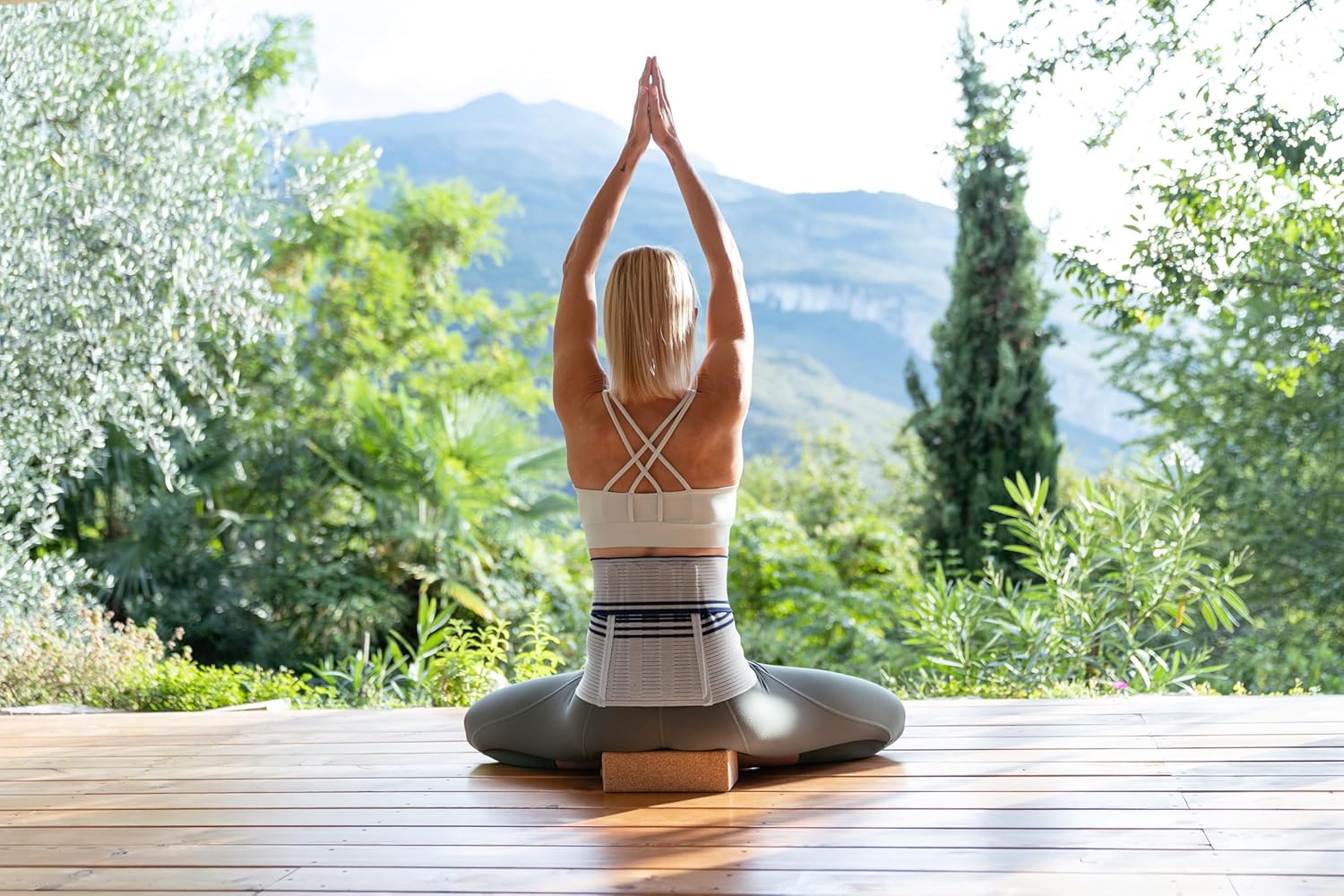 Bauerfeind - LordoLoc - Back Support - Supports Proprioception in The Lower Back for Stability of Lumbar & Spine, Helps Adopt Anatomically Correct Pain Free Posture