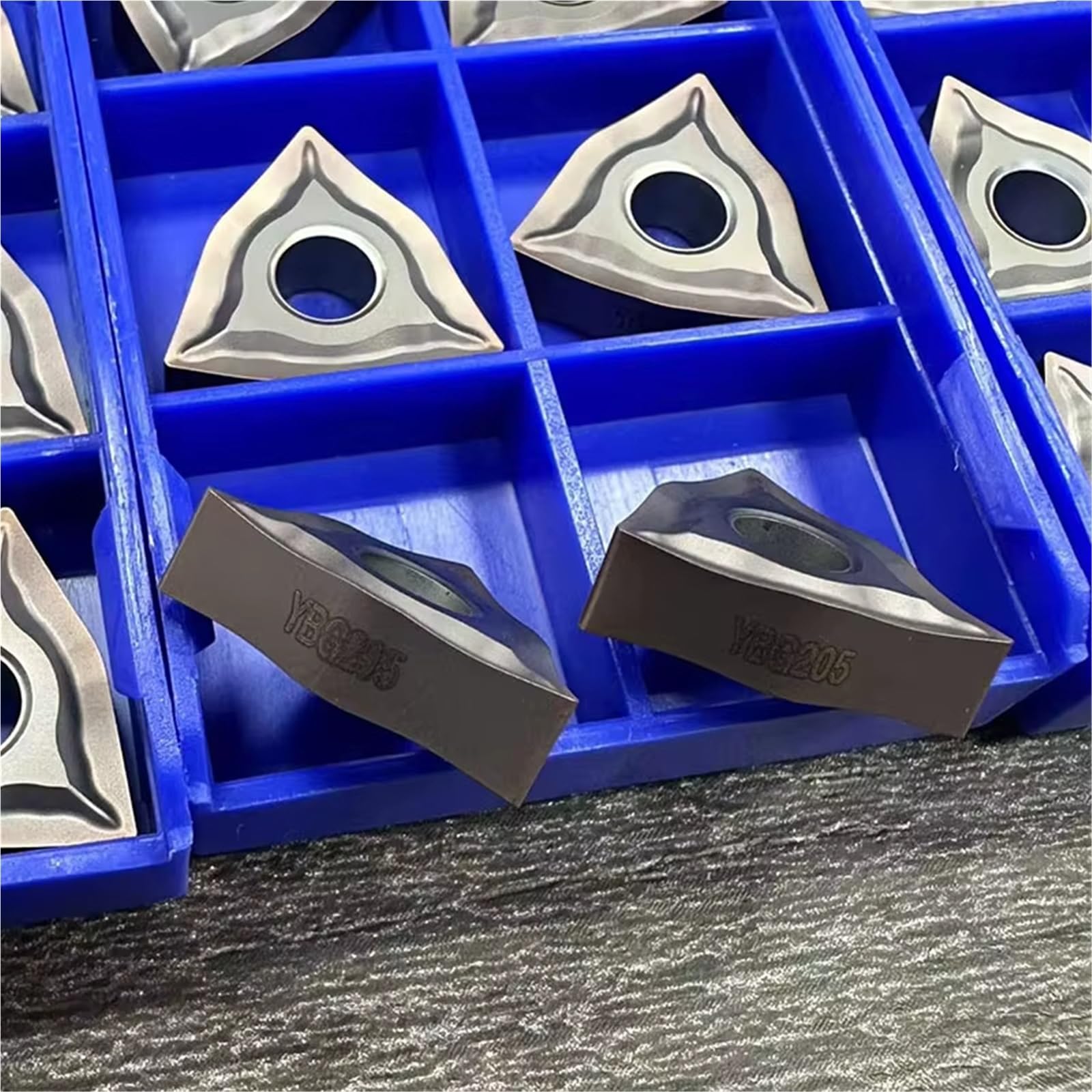 10 Pezzi Inserti Per Fresatura In Metallo Duro Utensili Per Tornitura Taglierina CNC Lama Per Tornio(WNMG080404-EF 205)