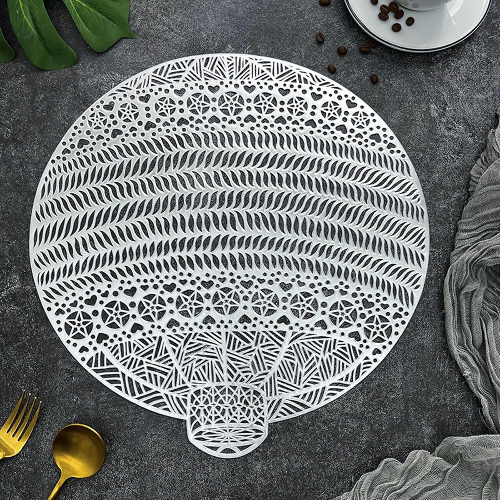 Zestaw 10 podkładek stołowych do jadalni, okrągłe, 35 cm, maty stołowe z PCW, odporne na ciepło, srebrny, pusty wzór bombek bożonarodzeniowych