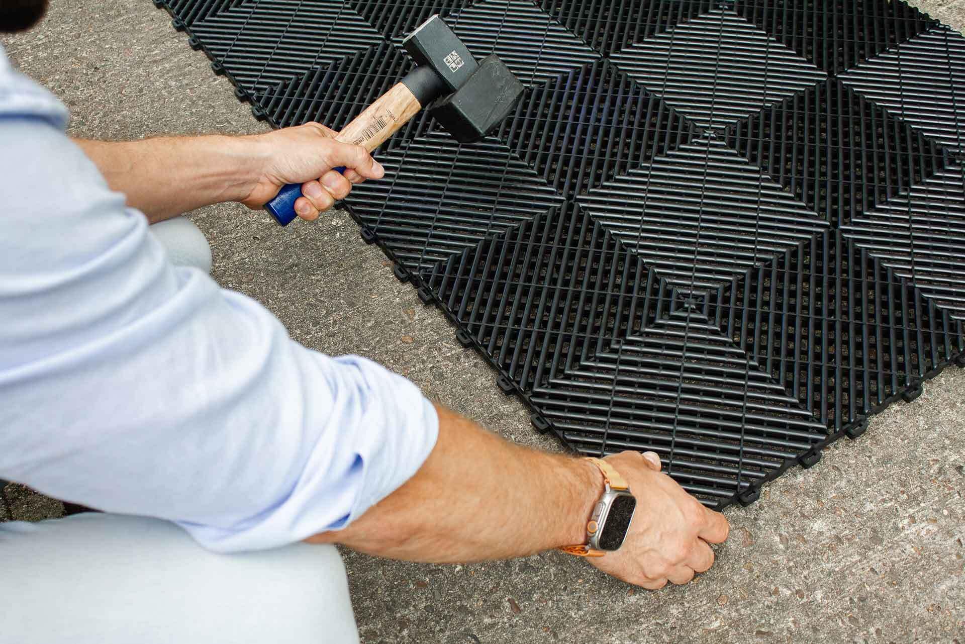 IYG Floor - Garagenboden Belag Fliesen Garagen Boden Matten Werkstatt Kunststoff Belag Werkstattboden Klickfliesen Platte Garage Tile (Midnight Black, 10 Stück)