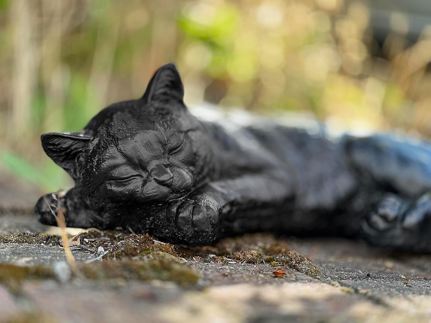 OLOMA Sleeping black cat sculpture Outdoor kitten figure Stone garden cat decoration Animal statue Pet memorial decor Cat lover gift Lawn ornament Yard art Handmade sculpture