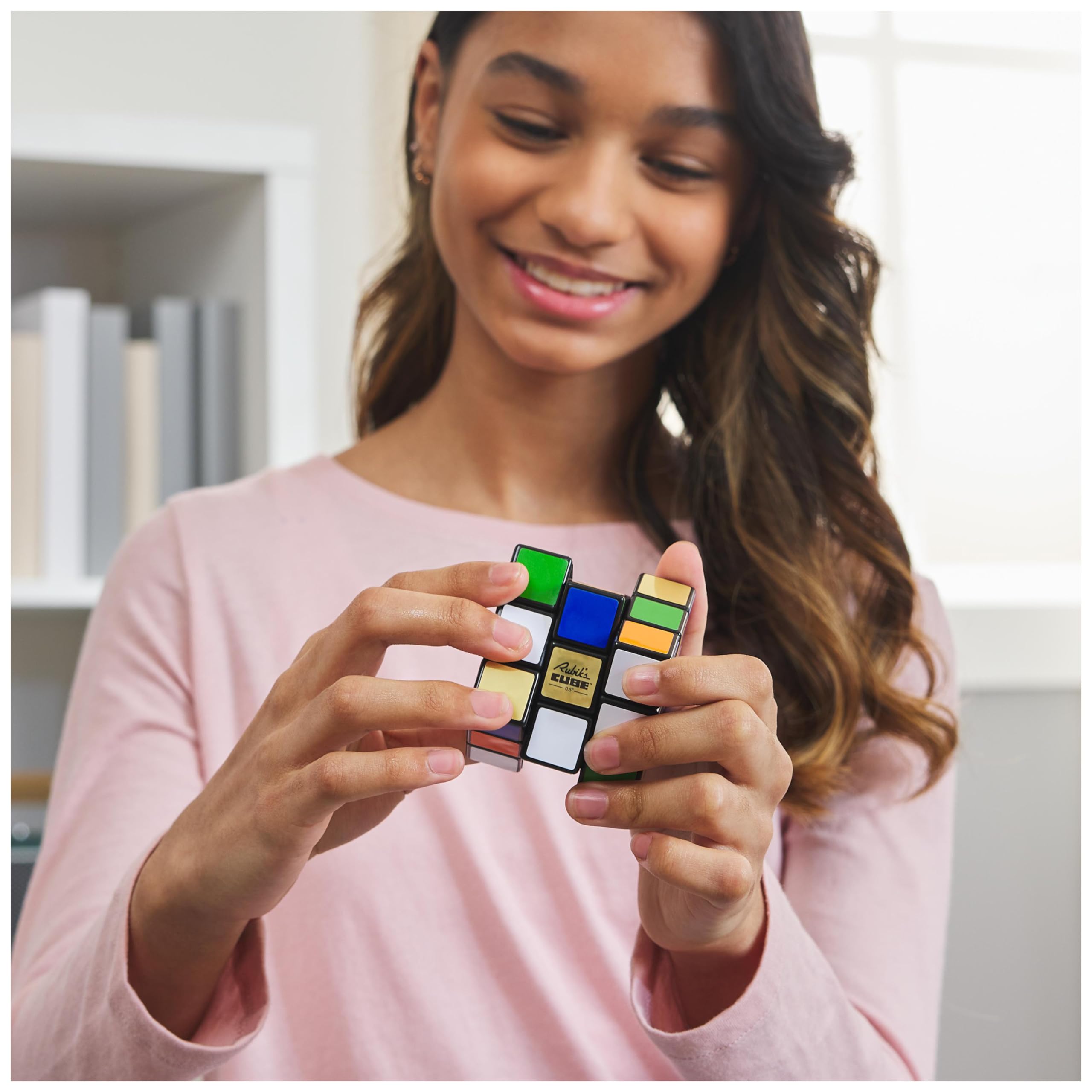 Rubik's Cube - Rubiks Cube 3x3 Édition Spéciale 50 Ans - Jeu Casse-Tête Adulte Et Enfant - Puzzle Original Correspondance Couleurs - Puzzle Résolution de Problème - Jeu Enfant 8 Ans Et +