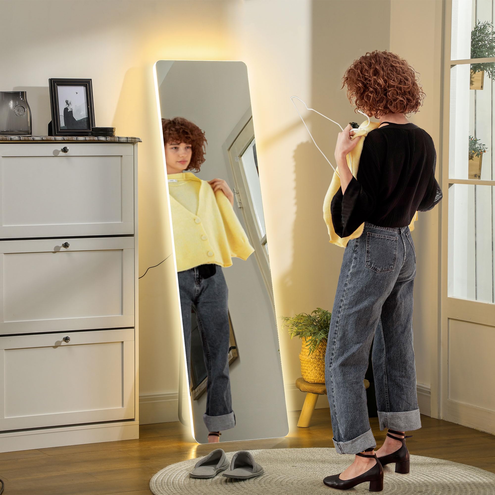 HOMCOM Specchio a figura intera, specchio da appoggio 150 x 40 cm con illuminazione a LED, 3 colori di luce, specchio da parete con supporto, interruttore a sfioramento per camera da letto, soggiorno,