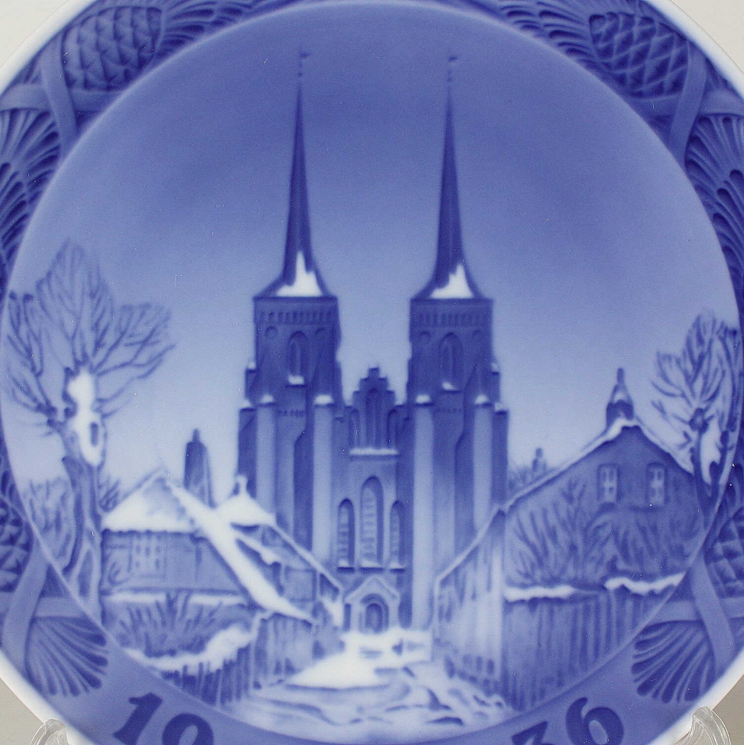 ロイヤルコペンハーゲン イヤープレート 1936年 ロスキレ大聖堂 デンマーク製 楽天市場】ロイヤルコペンハーゲン イヤープレート 1936年