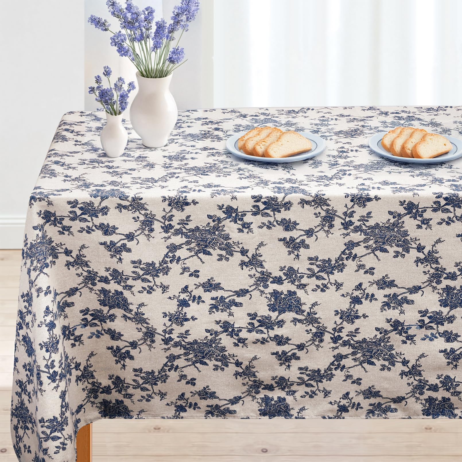 Nappe pastorale florale bleue pour vos déjeuners de jardin et repas d'été