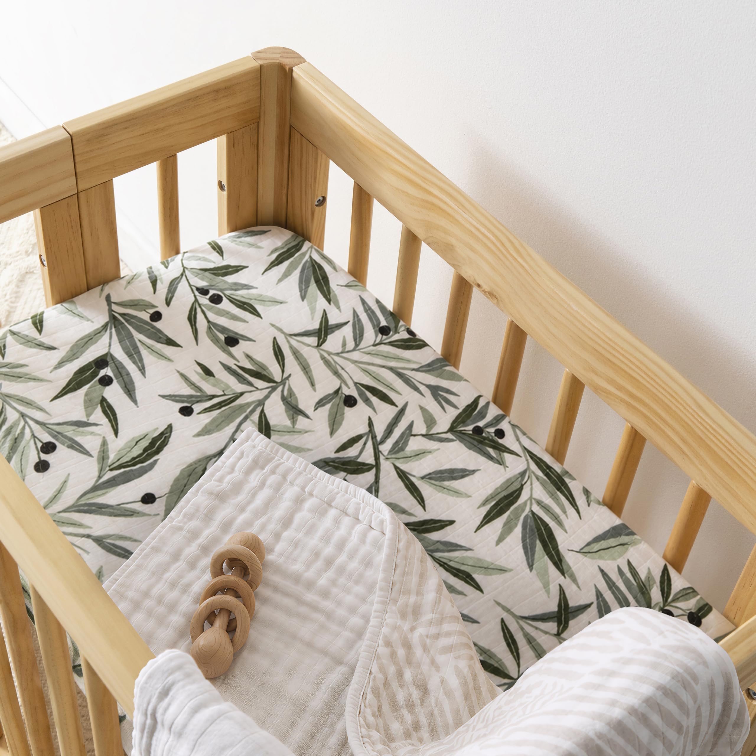Babyletto Musselin-Bettlaken für Baby-Stubenwagen für Mädchen und Jungen, GOTS-zertifizierter, atmungsaktiver Bezug aus Bio-Baumwolle, 360° Spannbetttuch, weich und sanft, rechteckig, für Stubenwagen