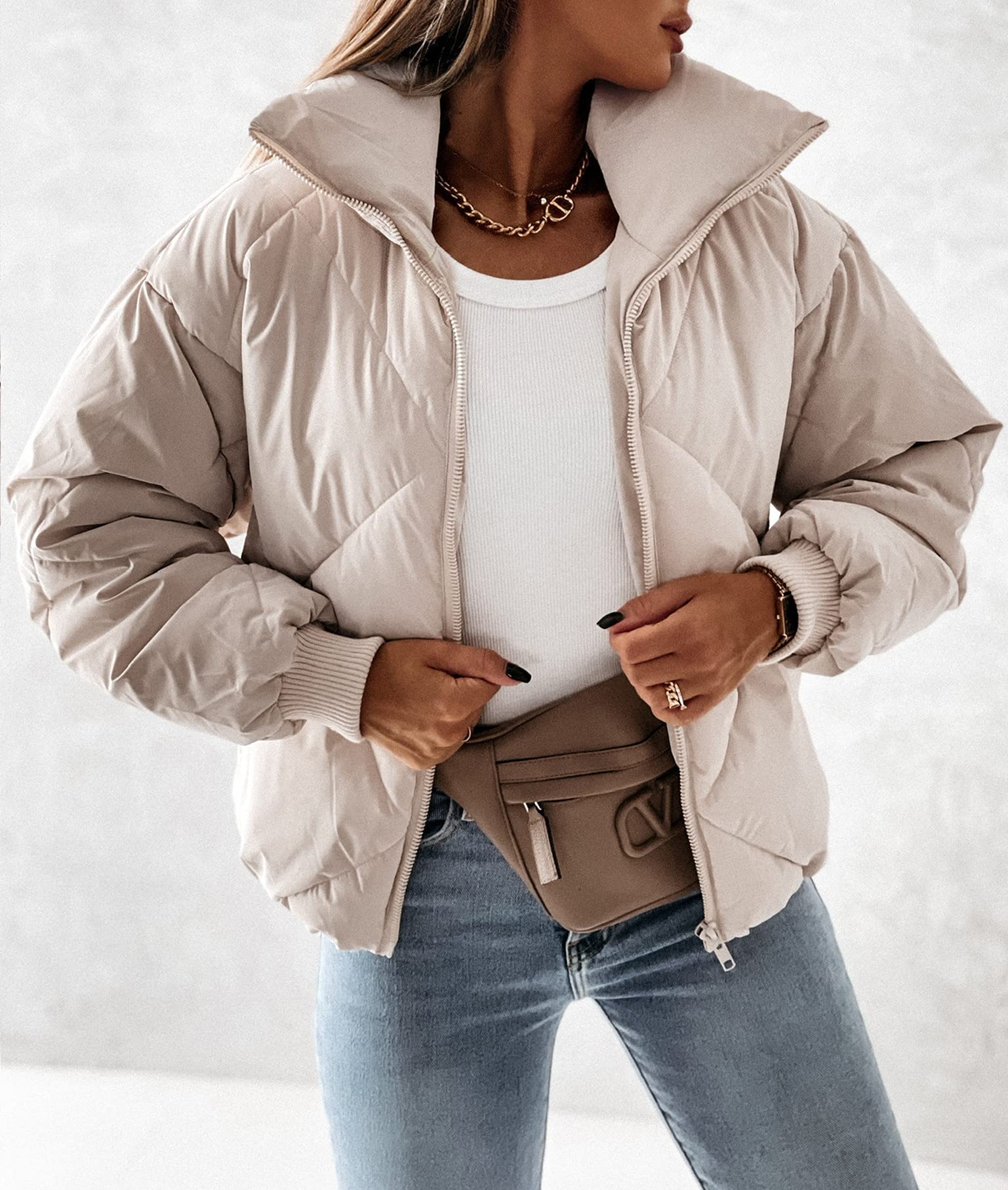 Newffr Women's Quilted Puffer Vest Sleeveless Lightweight Zip Up Jacket Winter Warm Coat Outerwear