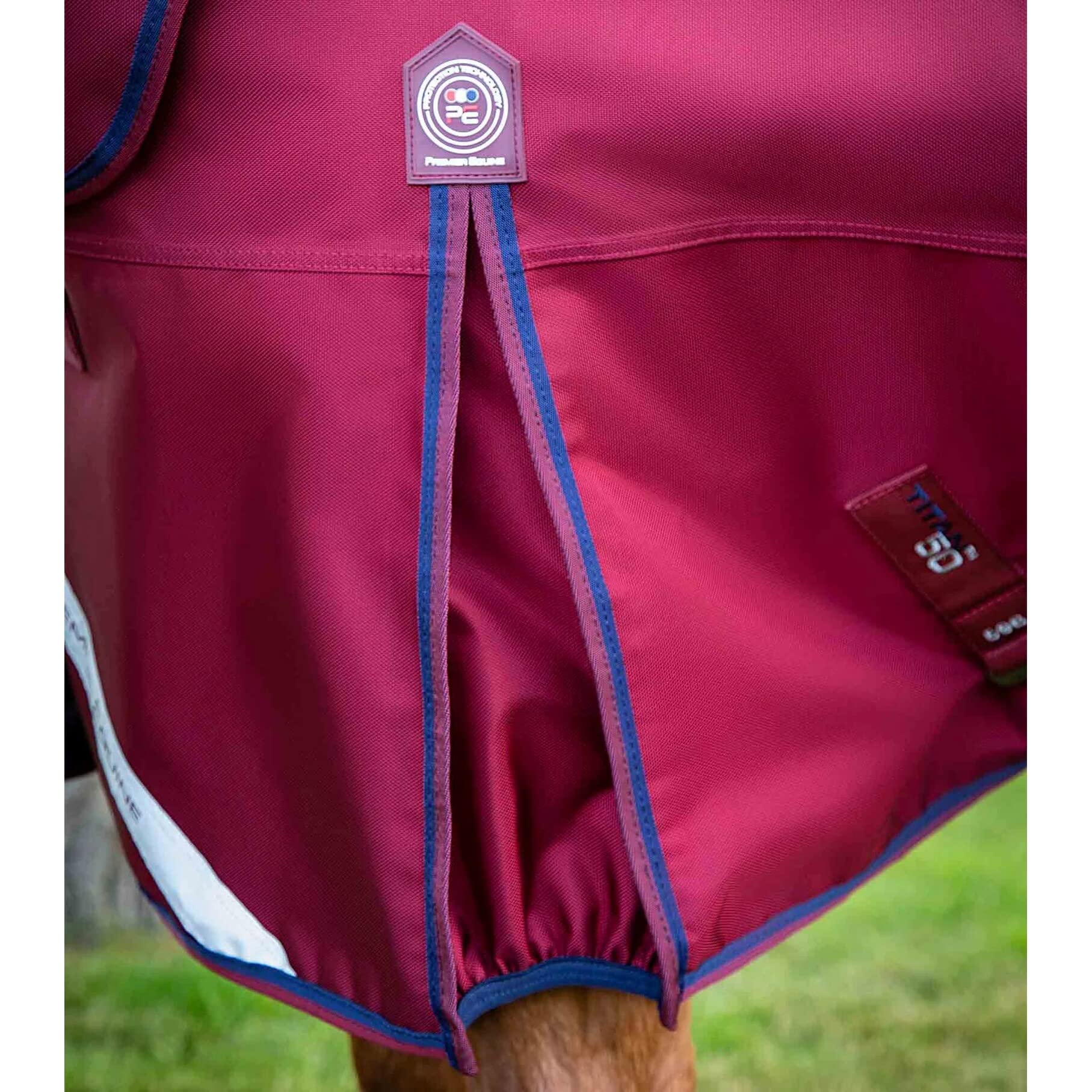 Premier Equine Manta de Exterior para Caballos con cubrecuello Titan 50 g