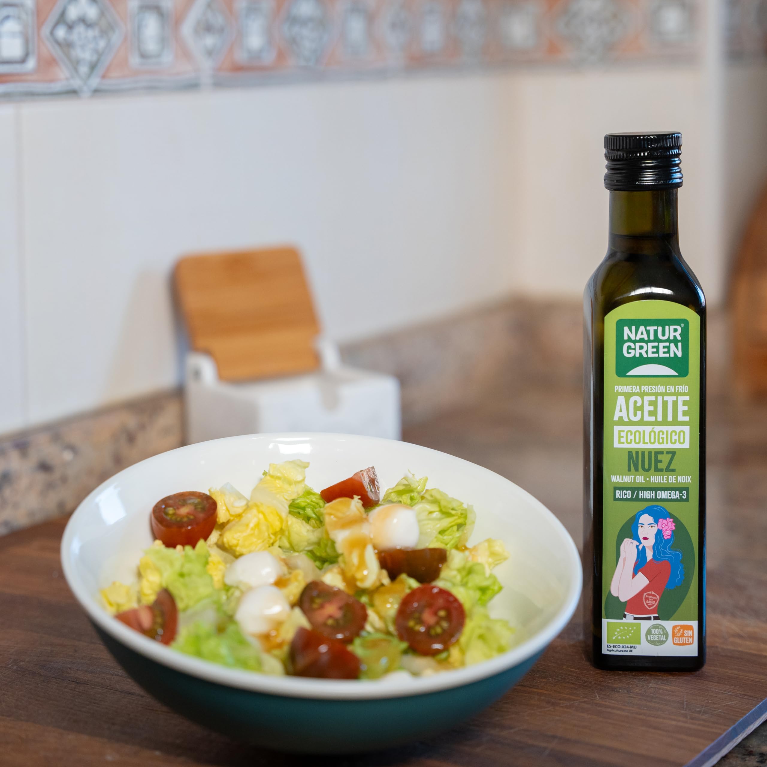 NaturGreen - Aceite de Nuez Bio, Pack 6 x 250 ml, Aceite Vegetal Ecológico Primera Presión en Frío, Rico en Omega 3 y 6, Ideal para Ensaladas, Cocina Saludable y Vegana