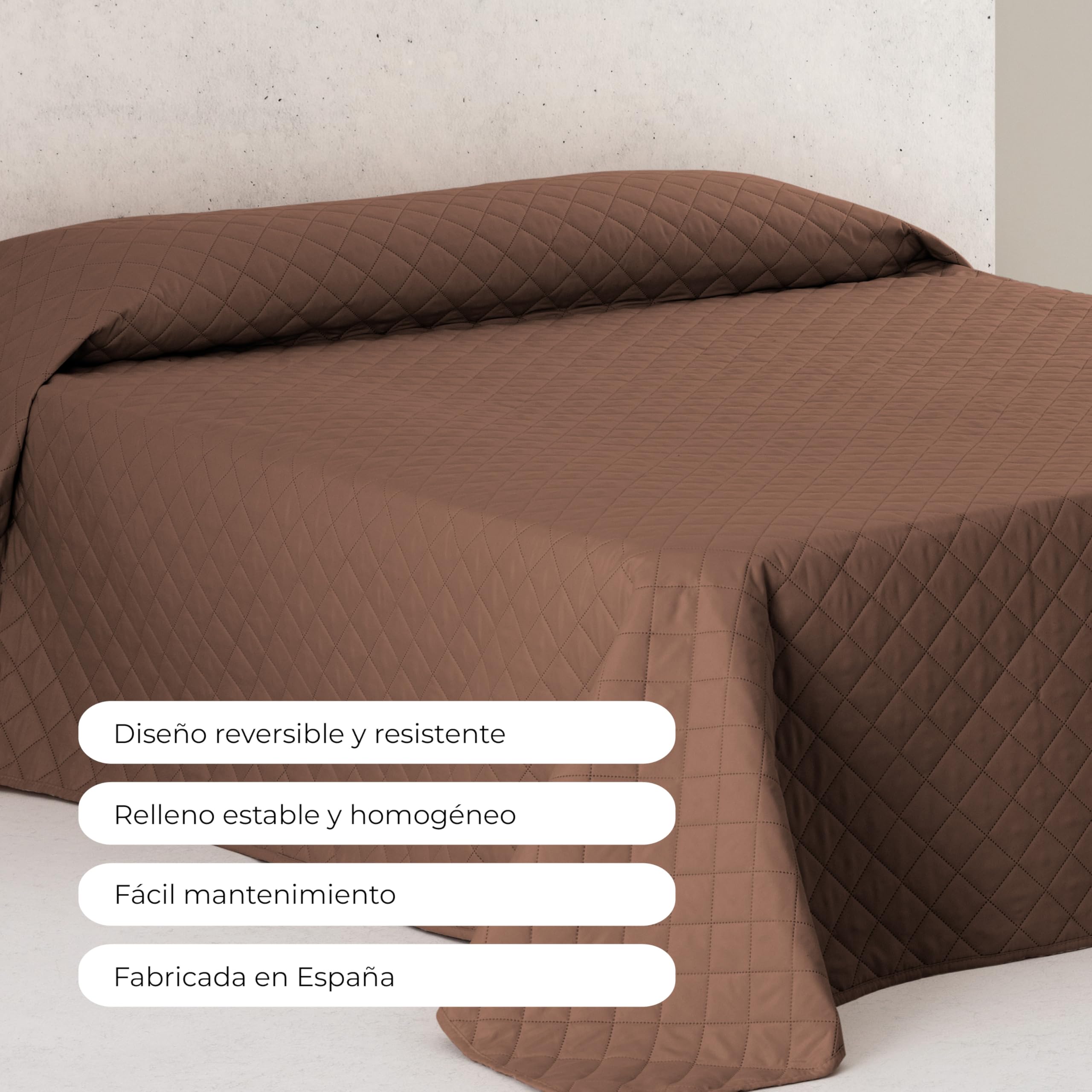 Colcha Boutí Acolchada Reversible Due para Cama 150 (250x270 cm), Marron/Beige, Microfibra Suave con Relleno Equilibrado, Ligera, Ideal para Primavera y Verano, Fabricada en España