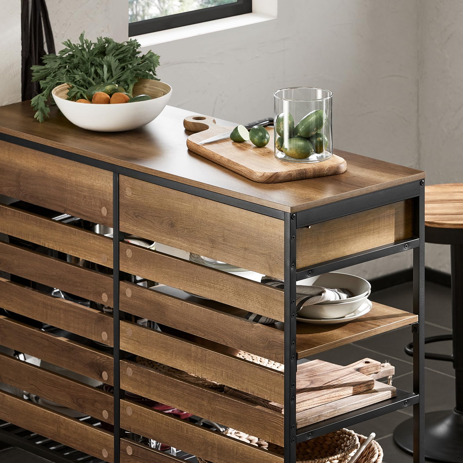 SoBuy Aparador de Cocina Industrial con Estantes Abiertos y Botellero Mueble de Cocina con Espacio para Microondas Mueble Auxiliar de Almacenaje para Salón Comedor Entrada 120x91x45cm Marrón FSB85-PF