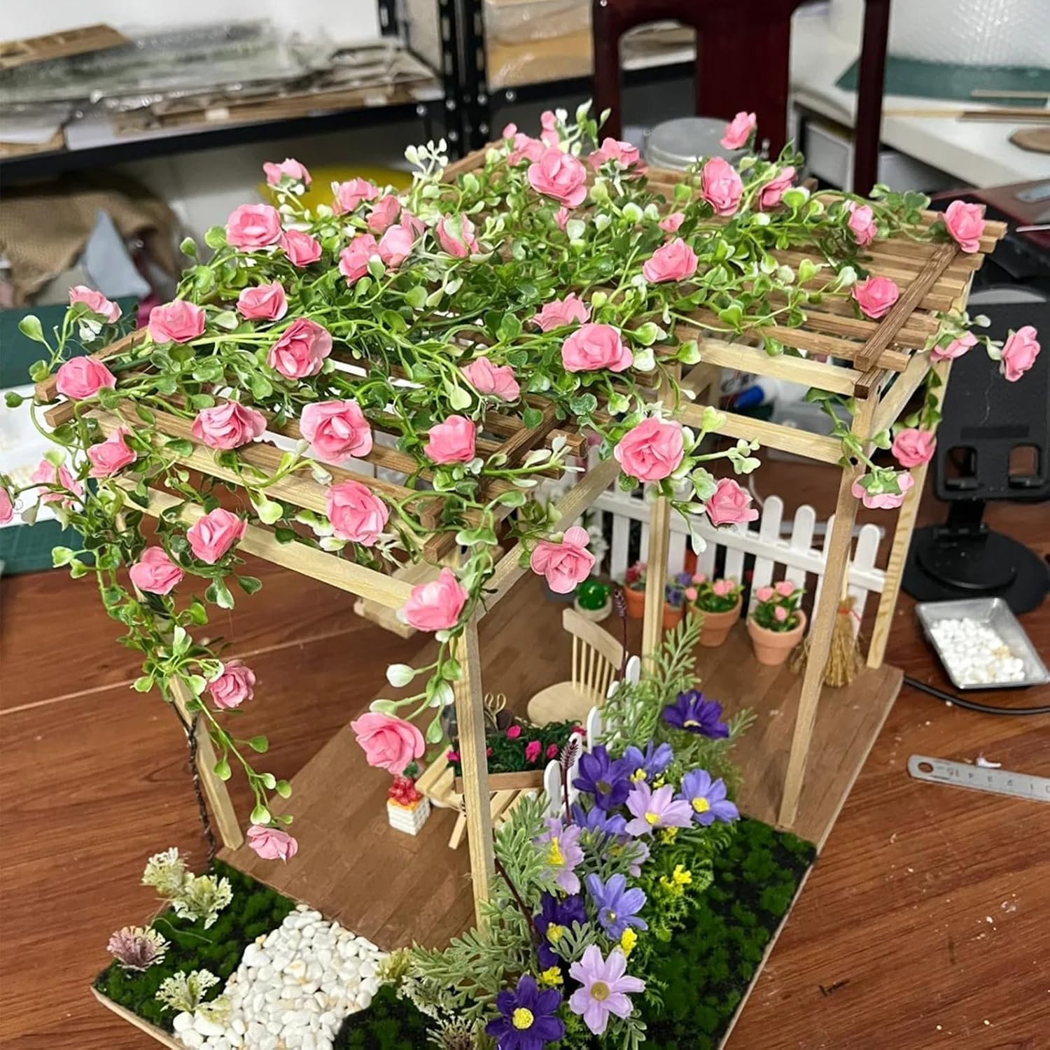 Warmtree Realistic Miniature Artificial Rose Vines Diorama Supplies | Cute Flower DIY Mini Model Railway Fairy Garden Mini house Diorama Scenery Landscape Layout (Pink)