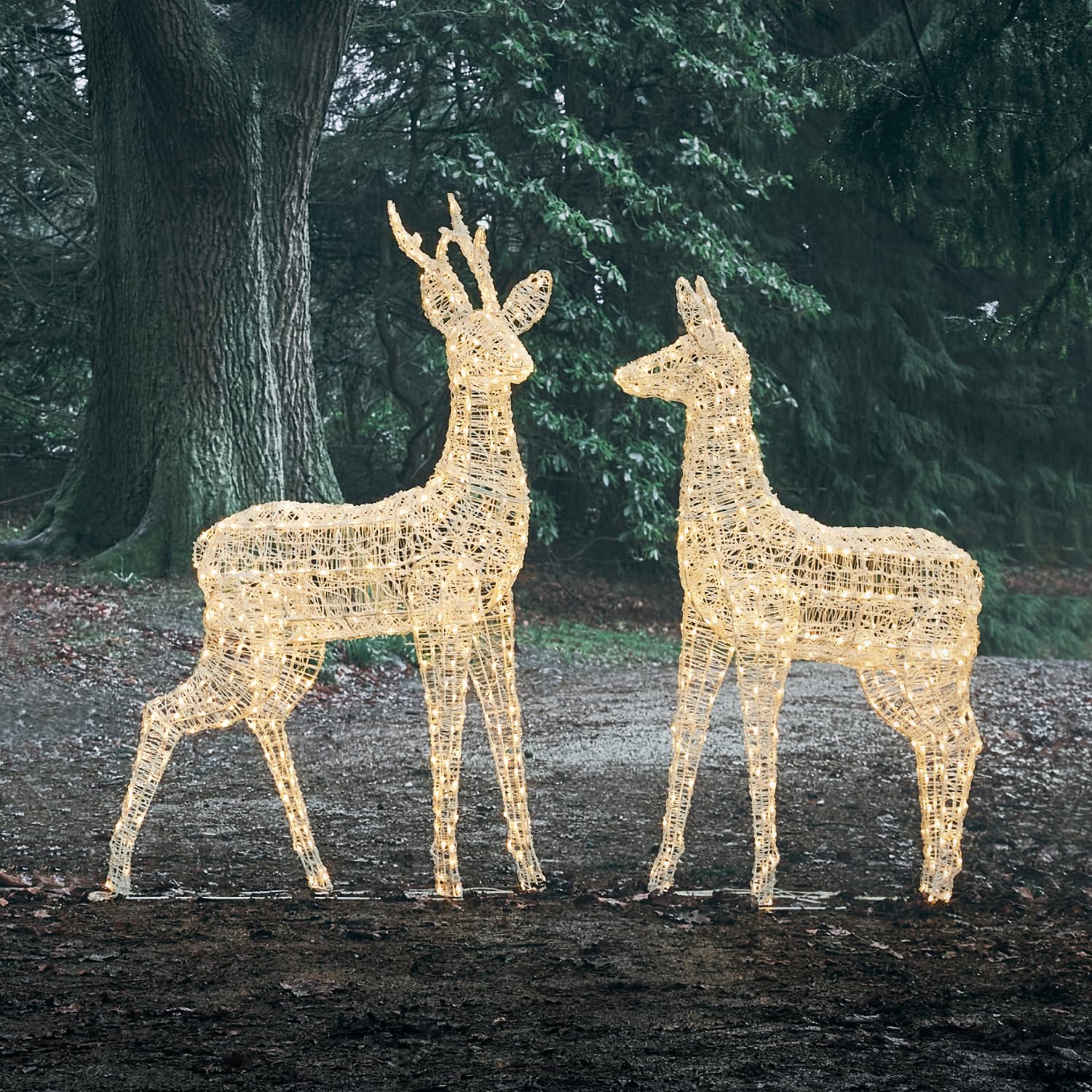 Lights4fun 3-in-1 Swinsty LED Rentier Duo Figur Hirsch 160cm Timer Weihnachtsbeleuchtung Außen und Innen