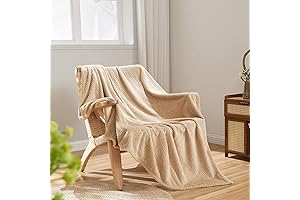 Ultra Soft Furnina Throw Blanket: Snuggle in Comfort with Silky Flannel Fleece