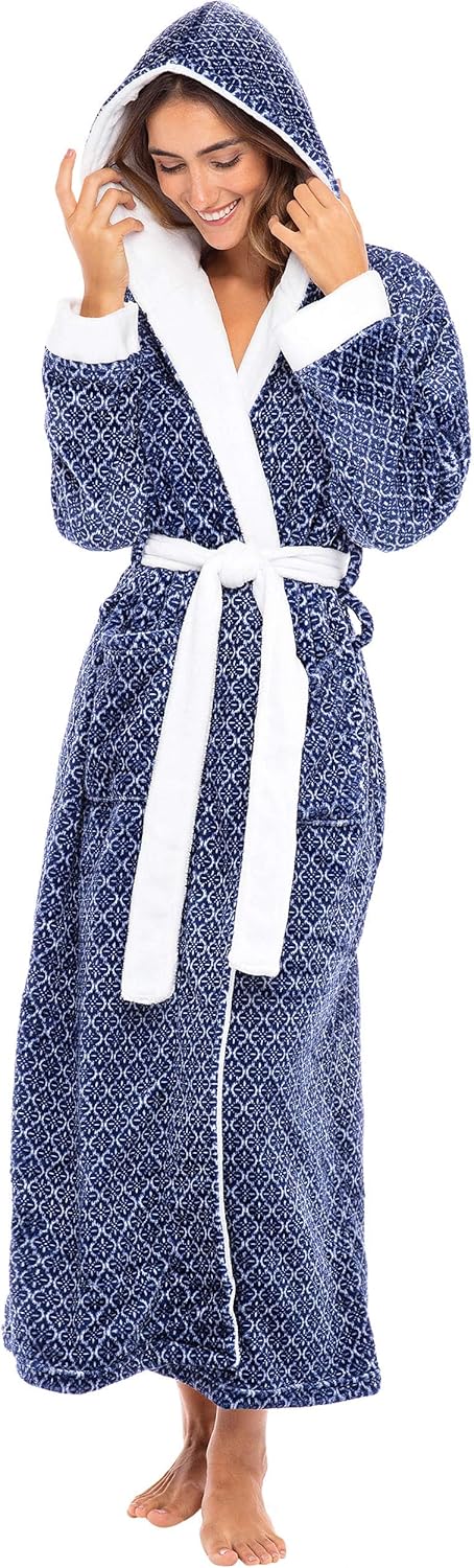 Alexander Del Rossa Plush Fleece Robe for Women, Long Hooded Bathrobe with Hood, Plus Size