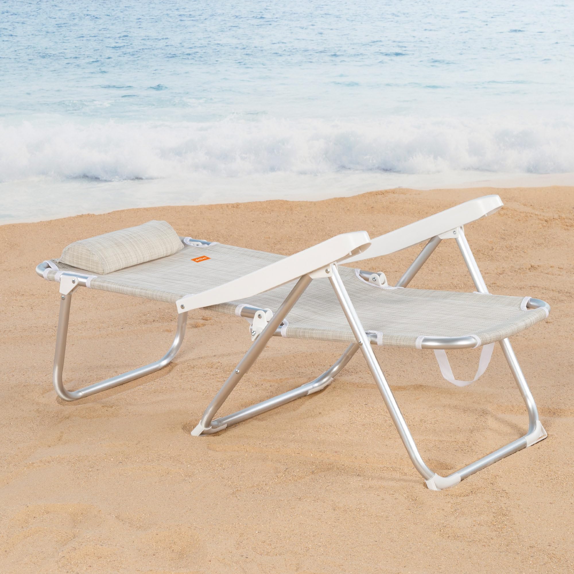 AKTIVE 62641 - Silla de Playa Plegable Antivuelco Crema, Reclinable 5 Posiciones, Resistente y Ligera con asa de Transporte y cojín, Peso máx. soportado 110Kg., Medidas 48x60x90cm, Sillas de Playa