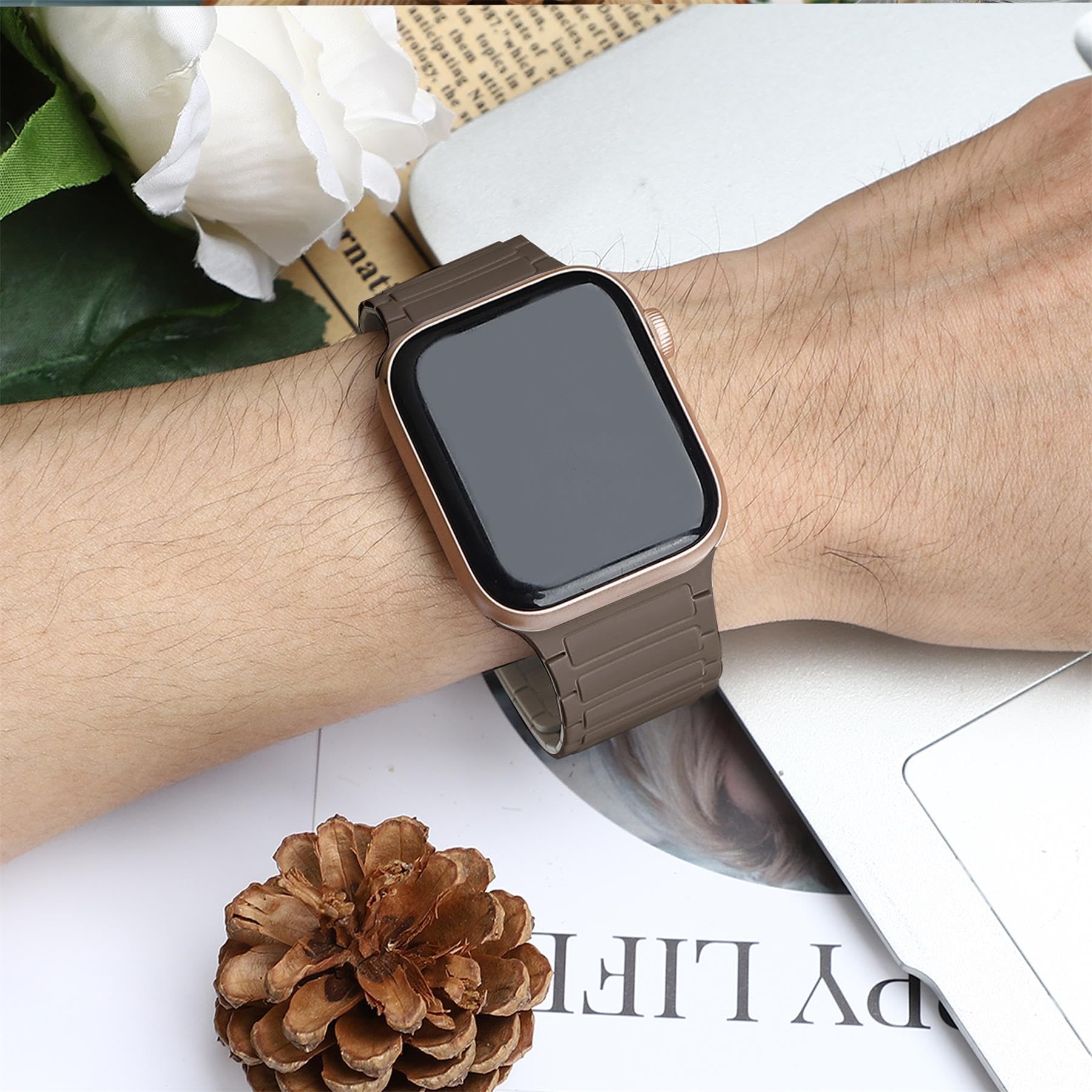 Correas magnéticas de diseño de lujo compatibles con Apple Watch Band Ultra de 49 mm, 45 mm, 44 mm, 42 mm, pulsera deportiva de silicona suave impermeable para iWatch Series 9/8/7/6/5/4/3/2/1