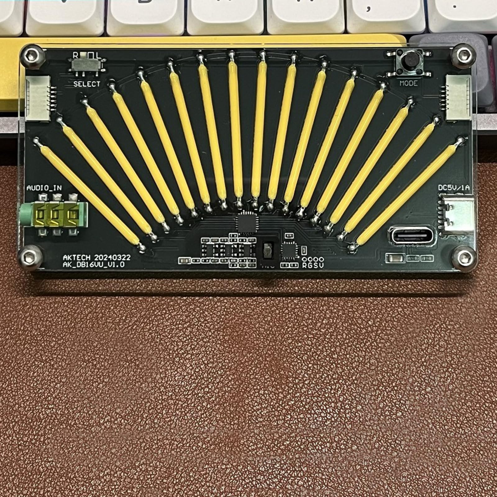 Amazon.co.jp: AKDB16VUミュージックメーターレベルLED Music Spectrum