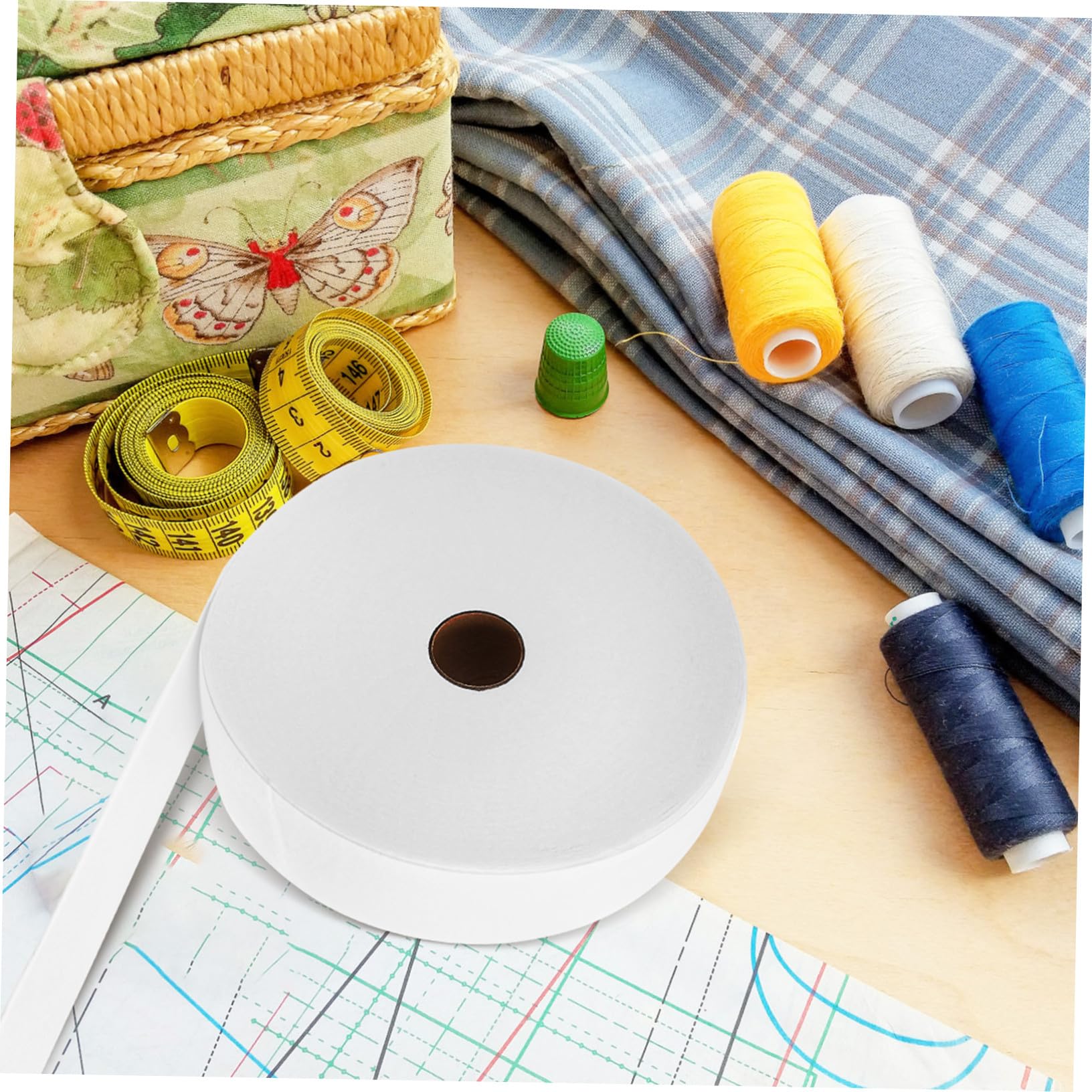 Angoily Vliesstoff Steppwatte für Babys 2 Rollen 6,4 cm X 33 M Weiß | Rollenverpackung zum Zuschneiden, Weiche Faserstruktur, für Basteln, Quilts und Reisen zu Hause