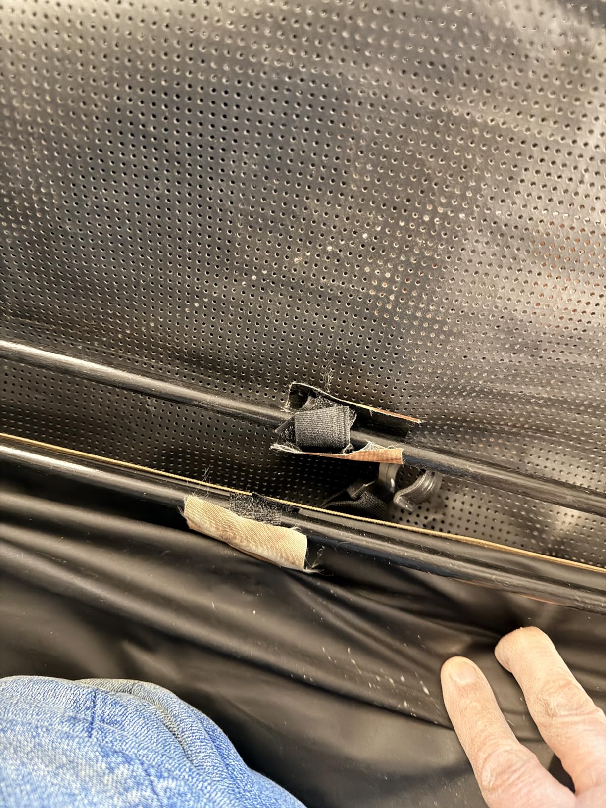 TIDEWE 270 Blind showing see-through mesh panels