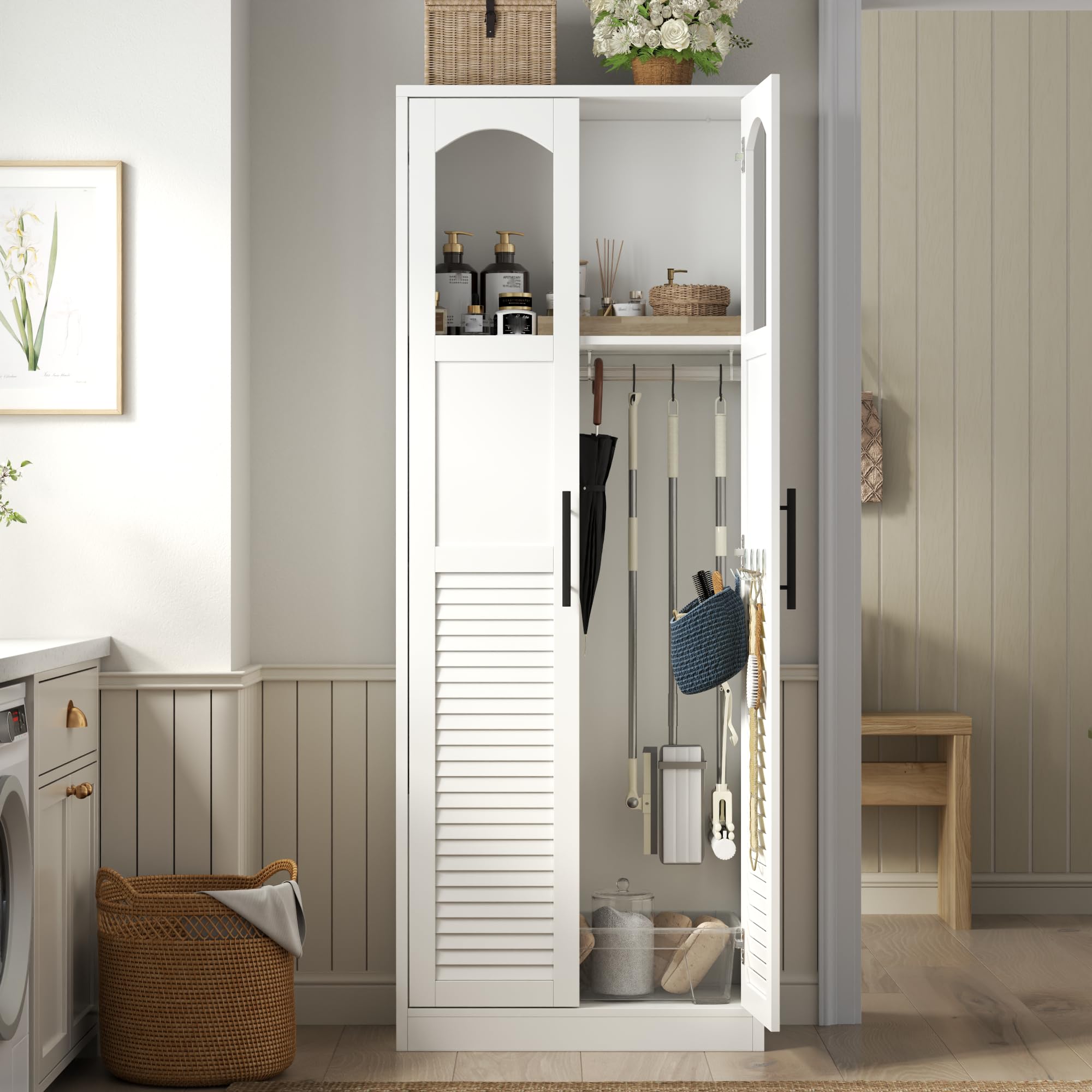 Besenschrank 60 cm breit, Putzschrank mit Lamellentüren, 4 Haken & Stange
