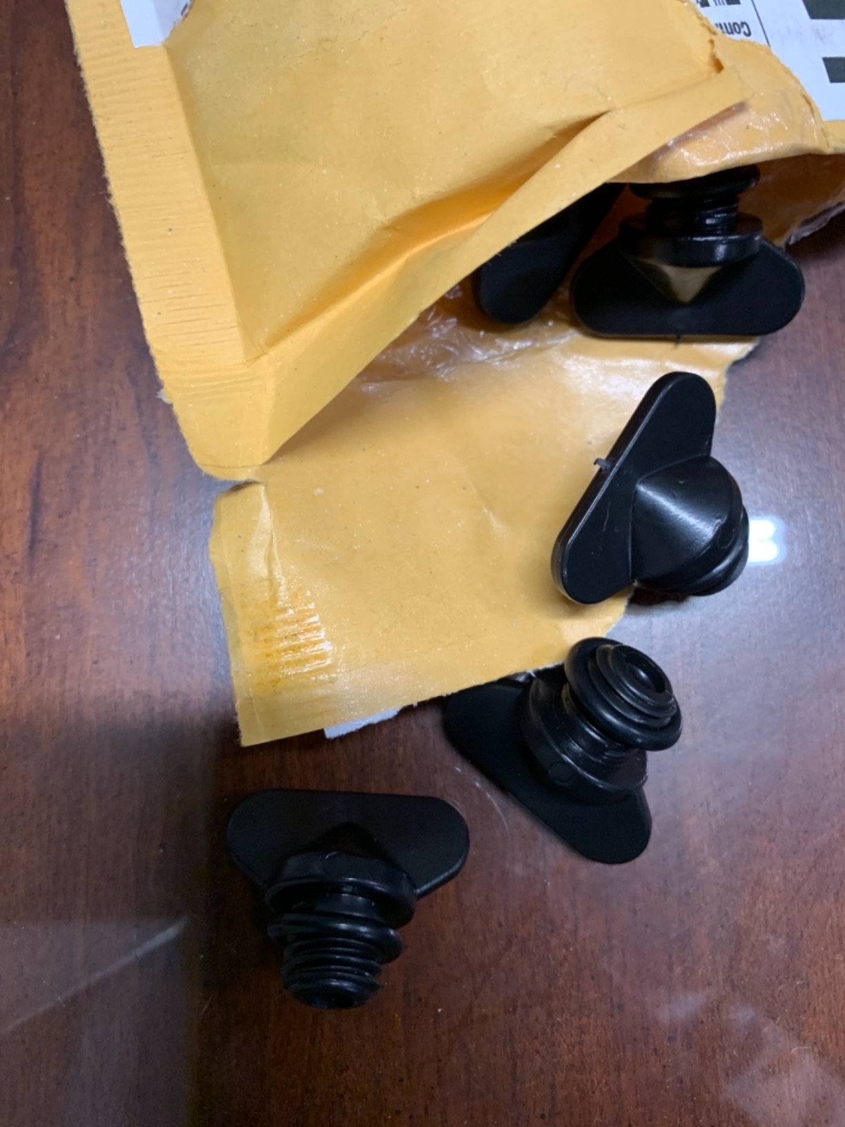 Mercruiser Manifold Engine Block Drain Plug Kit Pack of 5