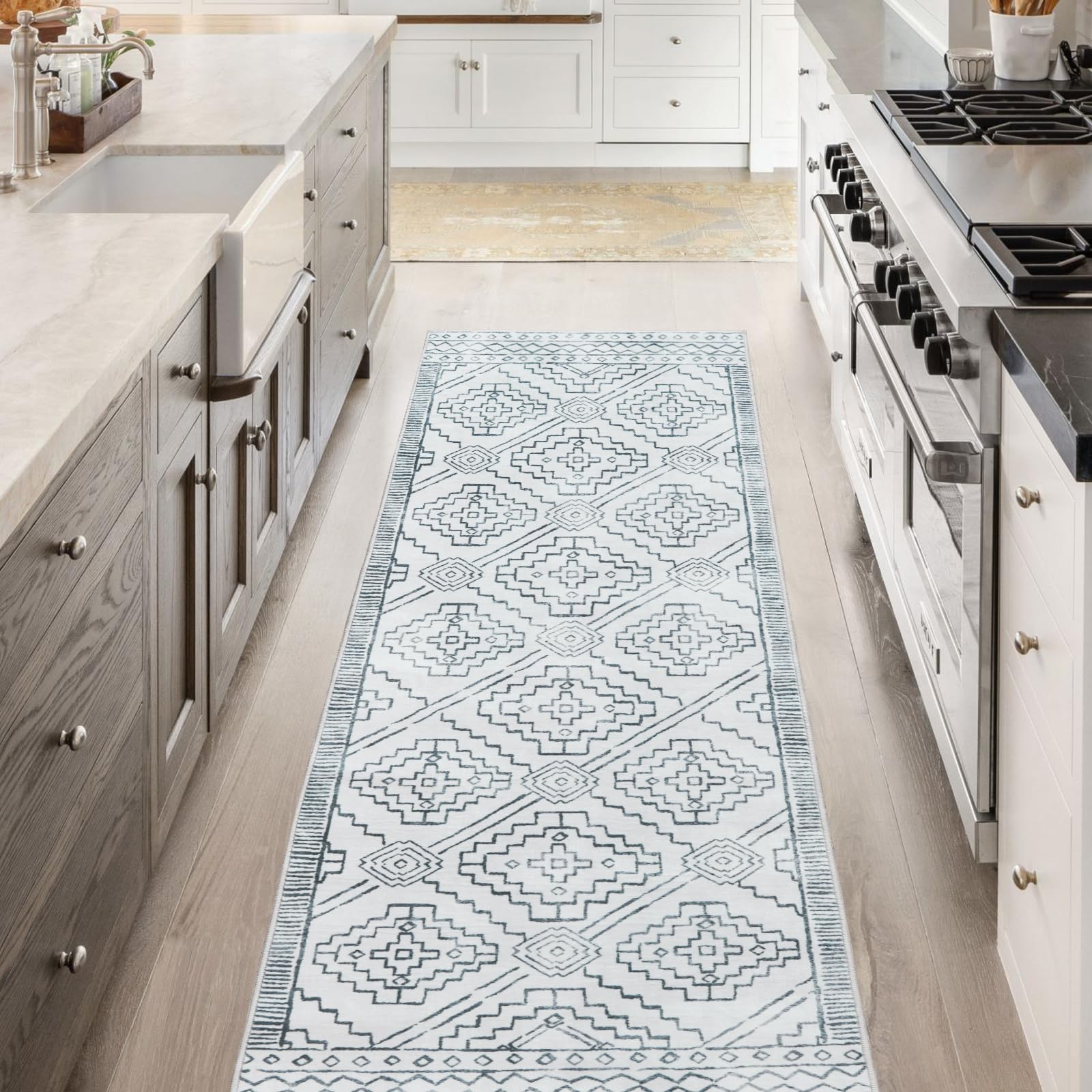 jinchan Runner Rug 3x10 Moroccan Hallway Rug Bohemian Kitchen Washable Runner Rug with Rubber Backing Geometric Soft Rug Indoor Carpet Bathroom Laundry Room Bedroom Grey