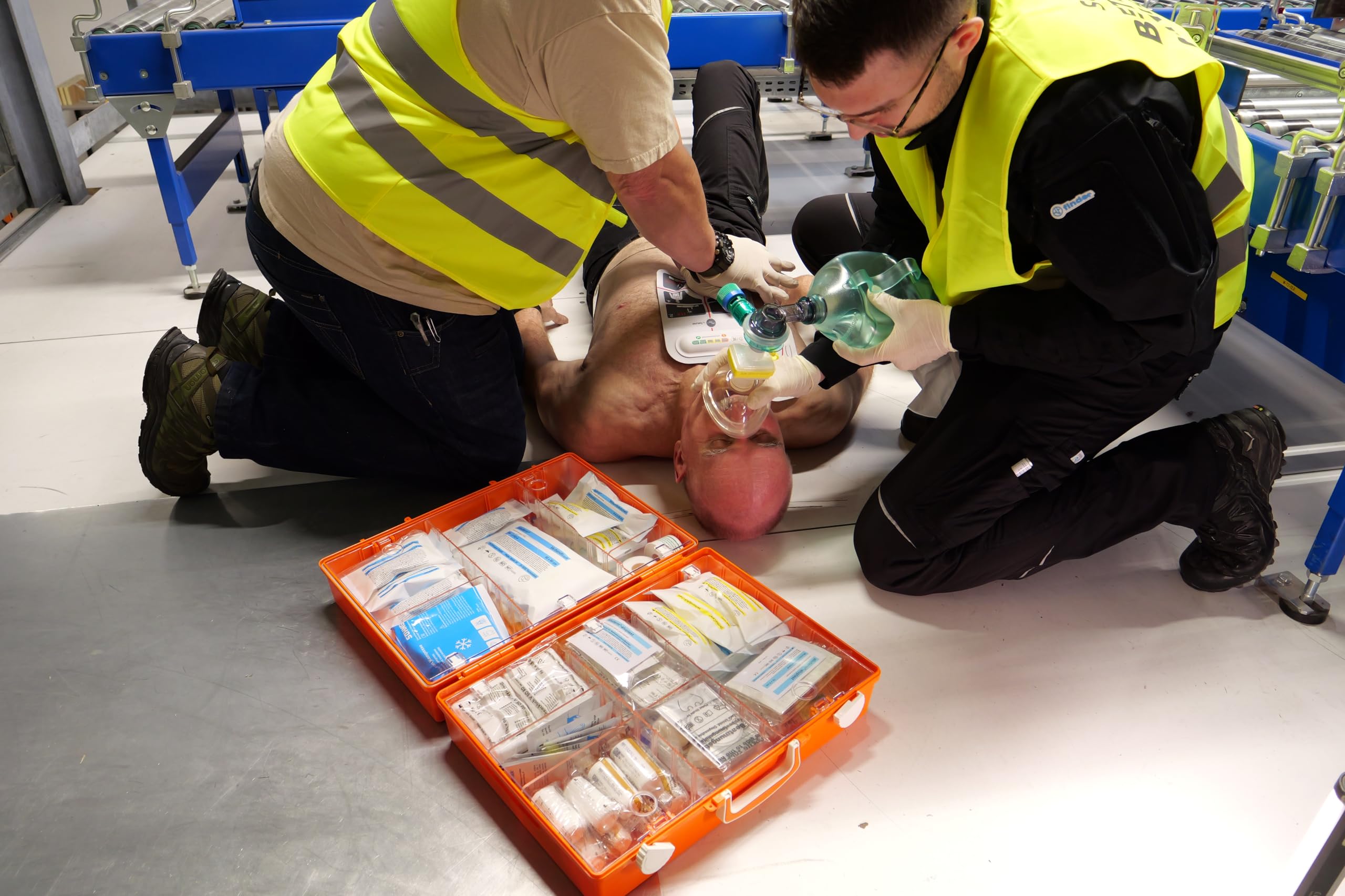 Kit de Emergencia LifeVac® + LifePad®. Incl. un dispositivo anti asfixia de Primeros Auxilios: Anti atragantamiento para Bebes, Niños y Adultos y un dispositivo para RCP