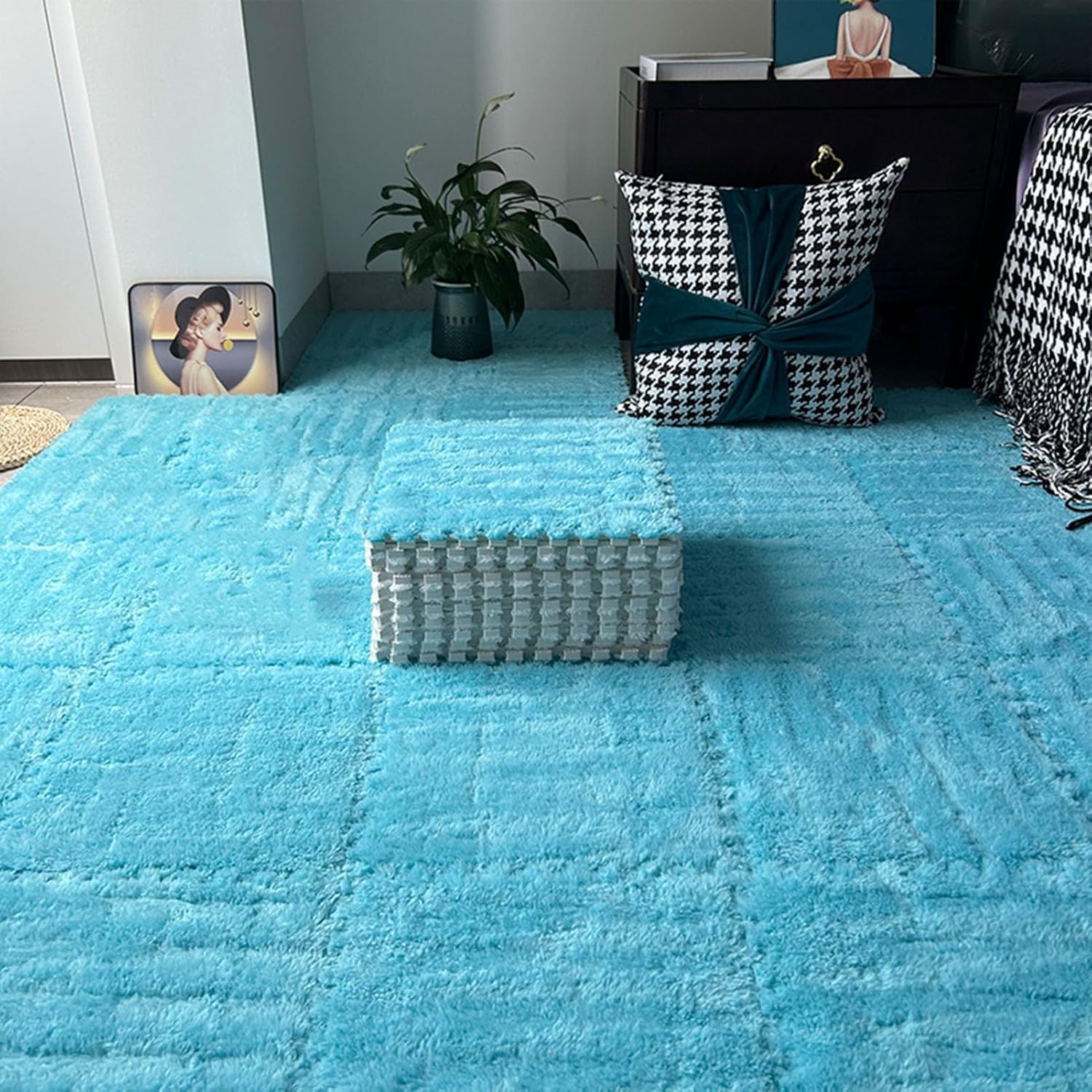 Pluszowa mata do raczkowania, 10 sztuk wielokolorowych pluszowych piankowych podkładek podłogowych z blokadą kwadratowych puzzli(Dark Blue)