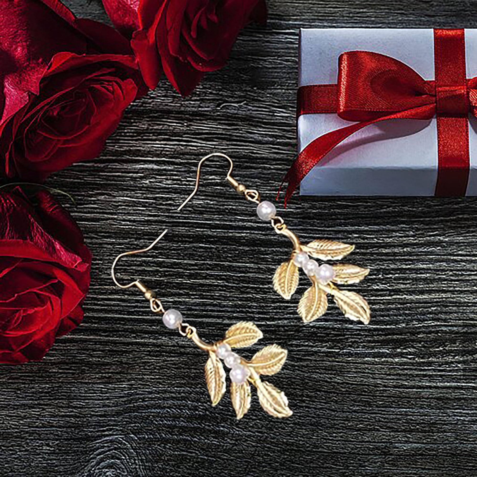 6 Pieces Greek Goddess Accessories Costume Set for Women – Gold Leaf Bridal Crown, 2 Side Combs, Necklace, Earrings, Arm Cuff& Bracelet – Toga Party, Wedding, Cosplay