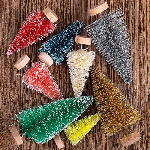 Miniatura 6 de ZAILHWK 40 mini árboles de Navidad, árbol de pino en miniatura, árbol de nieve, cepillo, árboles de Navidad con base de madera para decoración del