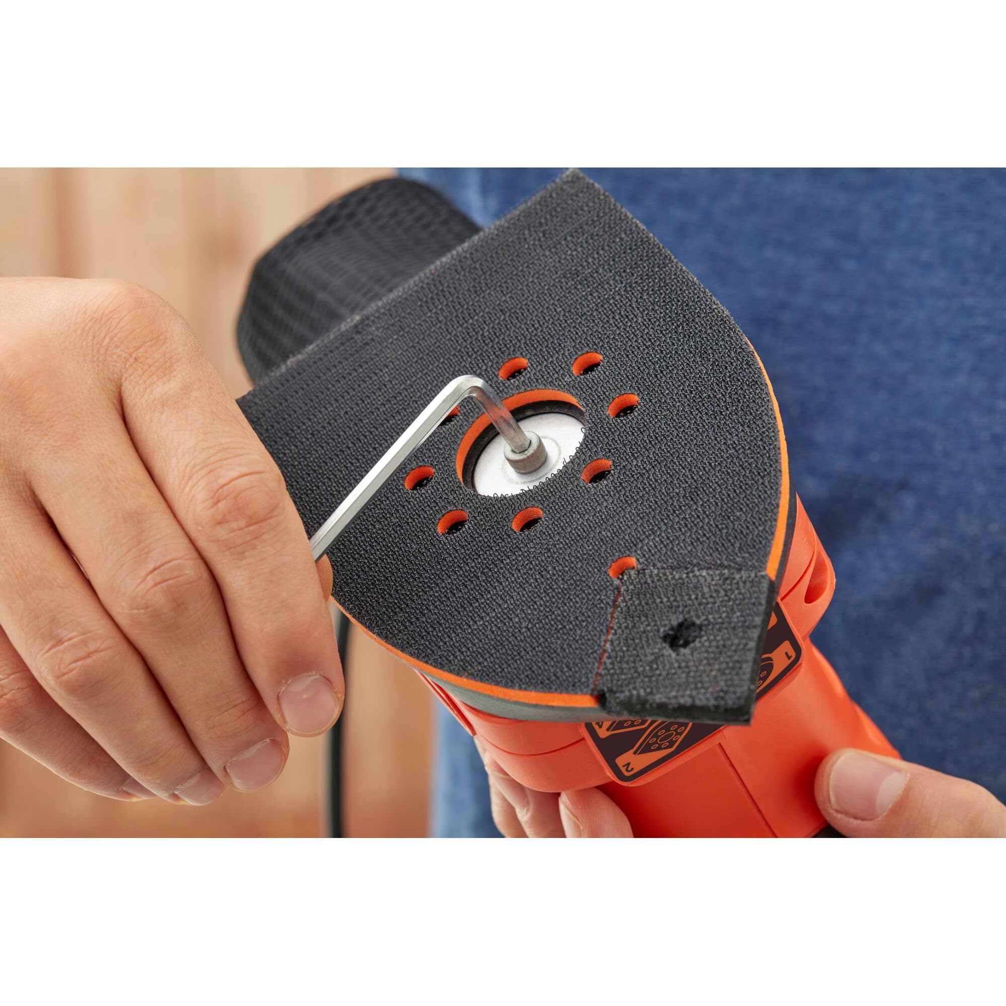 BLACK+DECKER bew200 K de QS 4 en 1 – Lijadora orbital (,, excéntrico lijadora triangular y dedos lija Función, 200 W, con recipiente de captura de polvo y fijado, incluye accesorios + maletín)