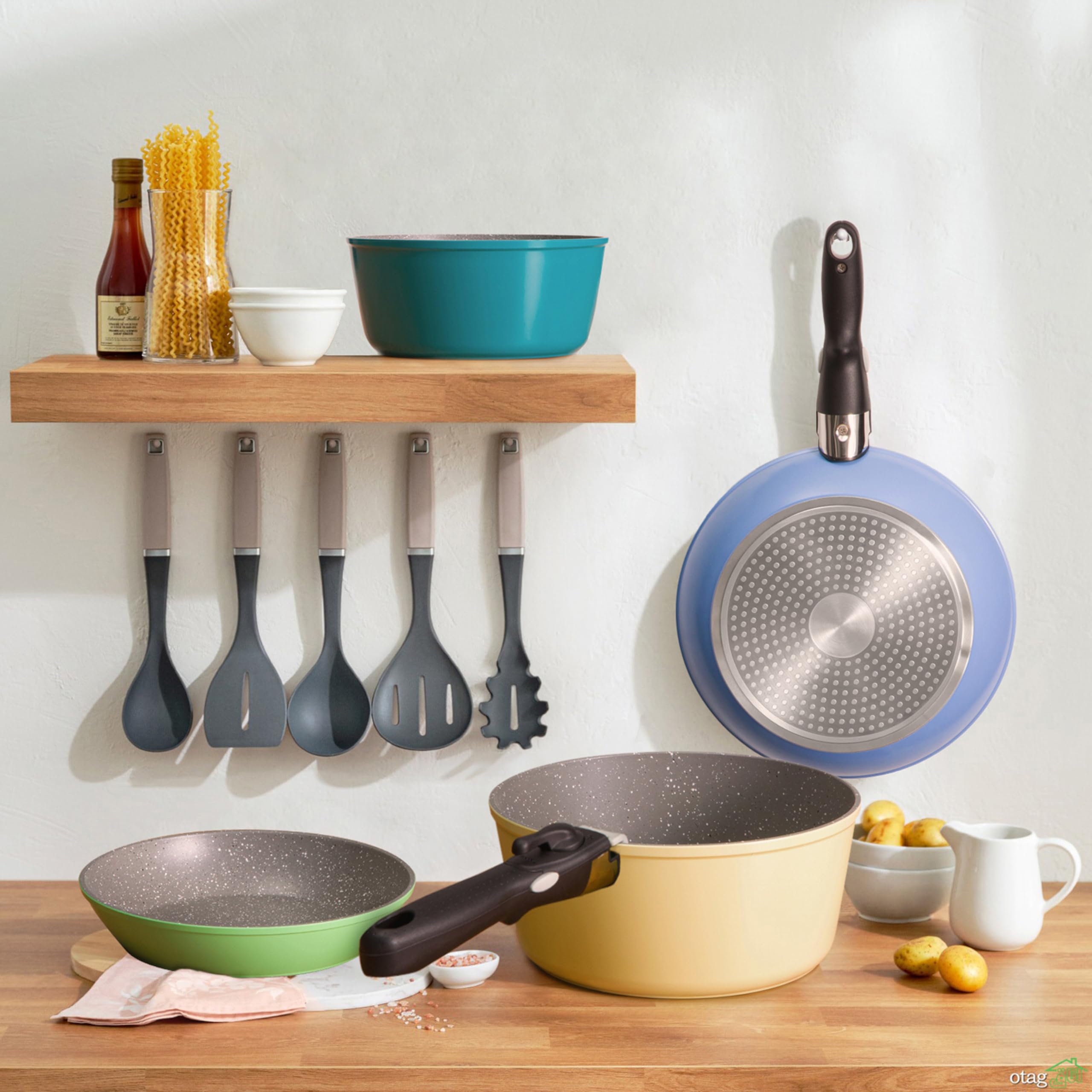 KASANOVA Set Pentole Induzione Young con Manico Staccabile, Batteria di Pentole e Padelle Antiaderente per Fornelli, Induzione e Forno, con 2 Padelle, 2 Pentole e 2 Manici Staccabili